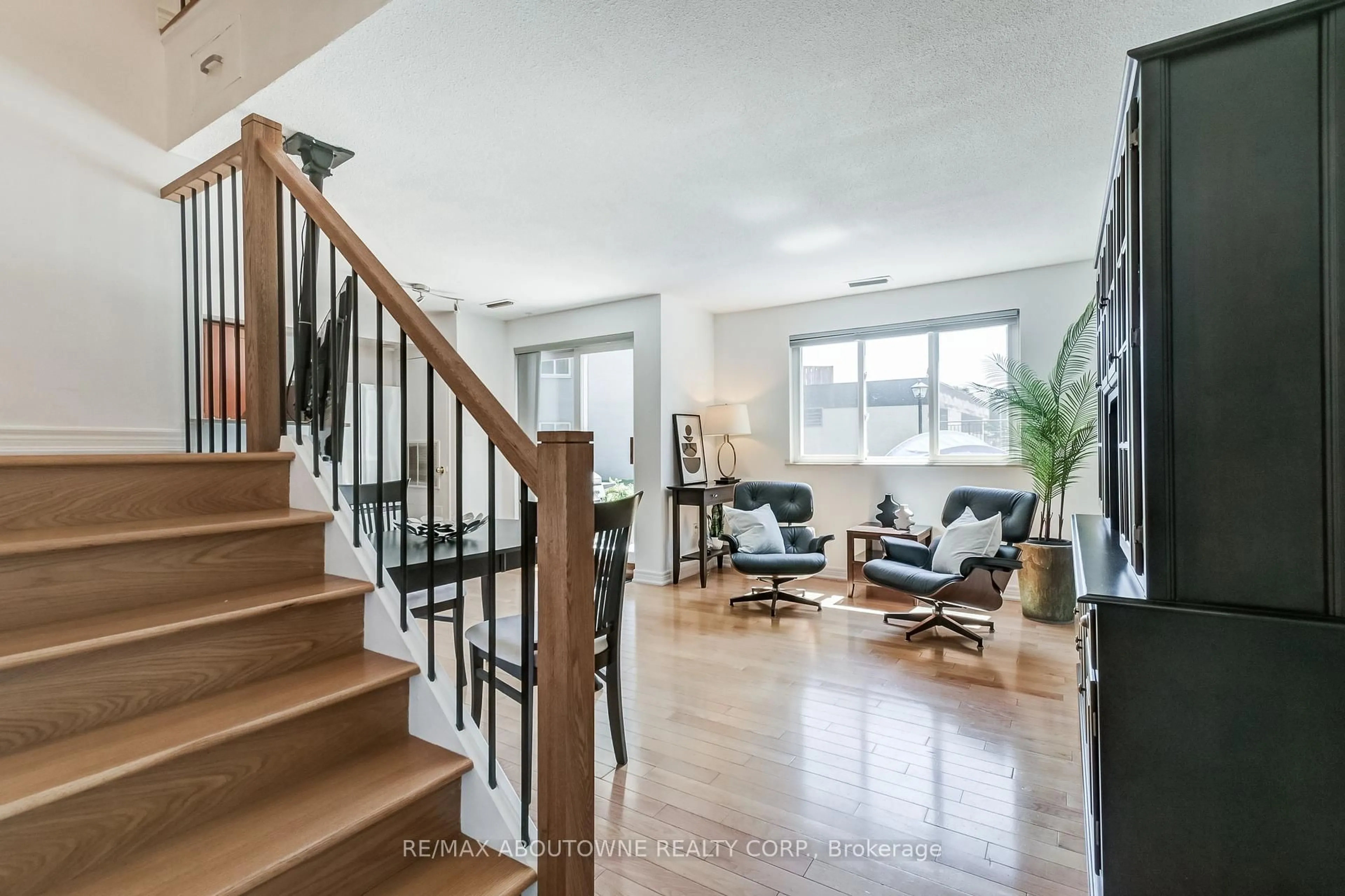 Unknown for 2001 Bonnymede Dr #45, Mississauga Ontario L5J 4H8