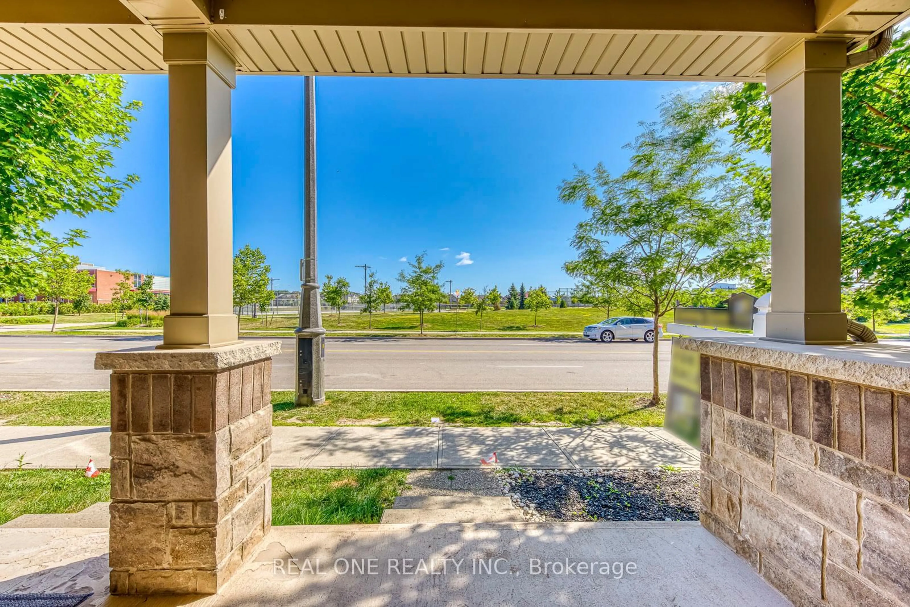 Patio, water/lake/river/ocean view for 3116 Postridge Dr, Oakville Ontario L6H 0P9
