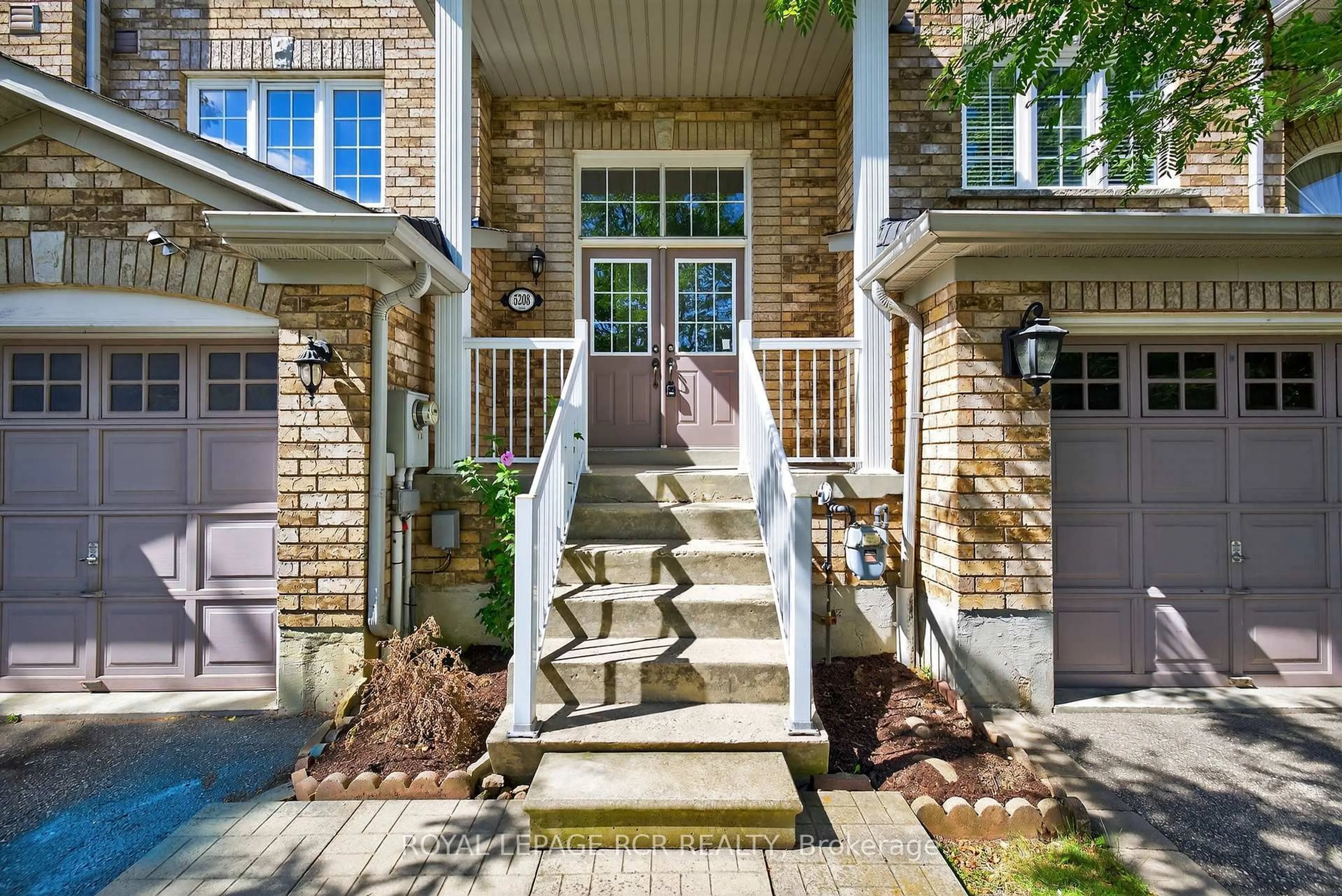 Unknown for 5208 Thornwood Dr, Mississauga Ontario L4Z 4J9