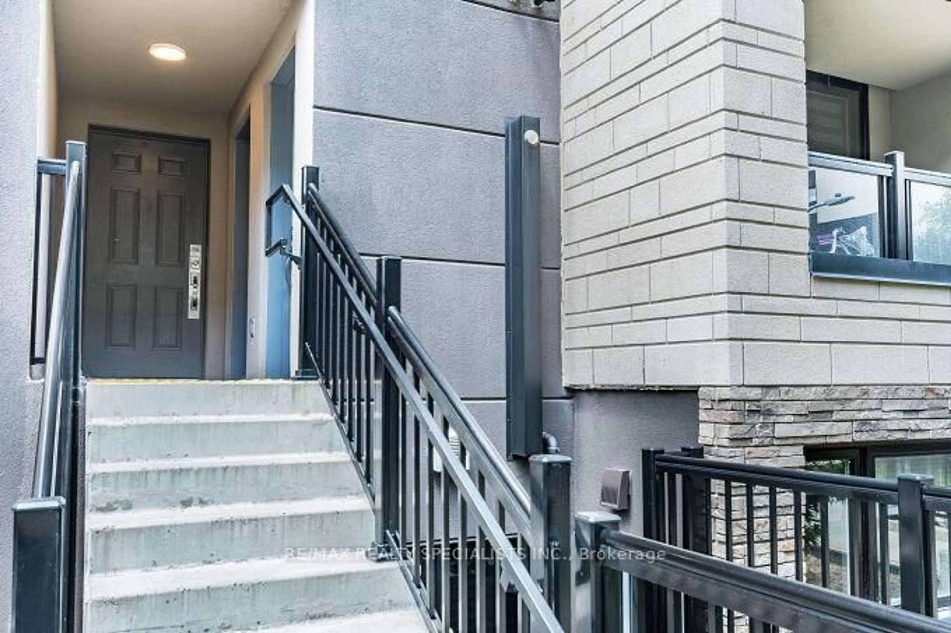 Unknown for 1137 Cooke Blvd #202, Burlington Ontario L7T 0C3