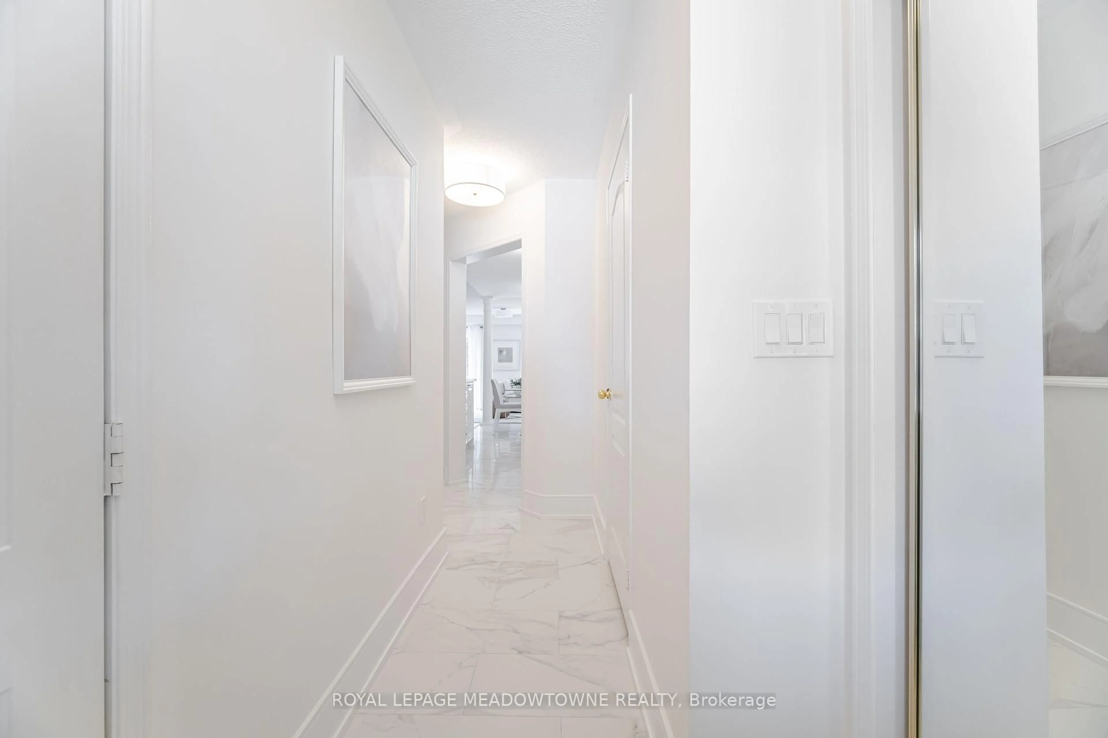 A pic of a room for 6859 Shade House Crt, Mississauga Ontario L5W 1C1