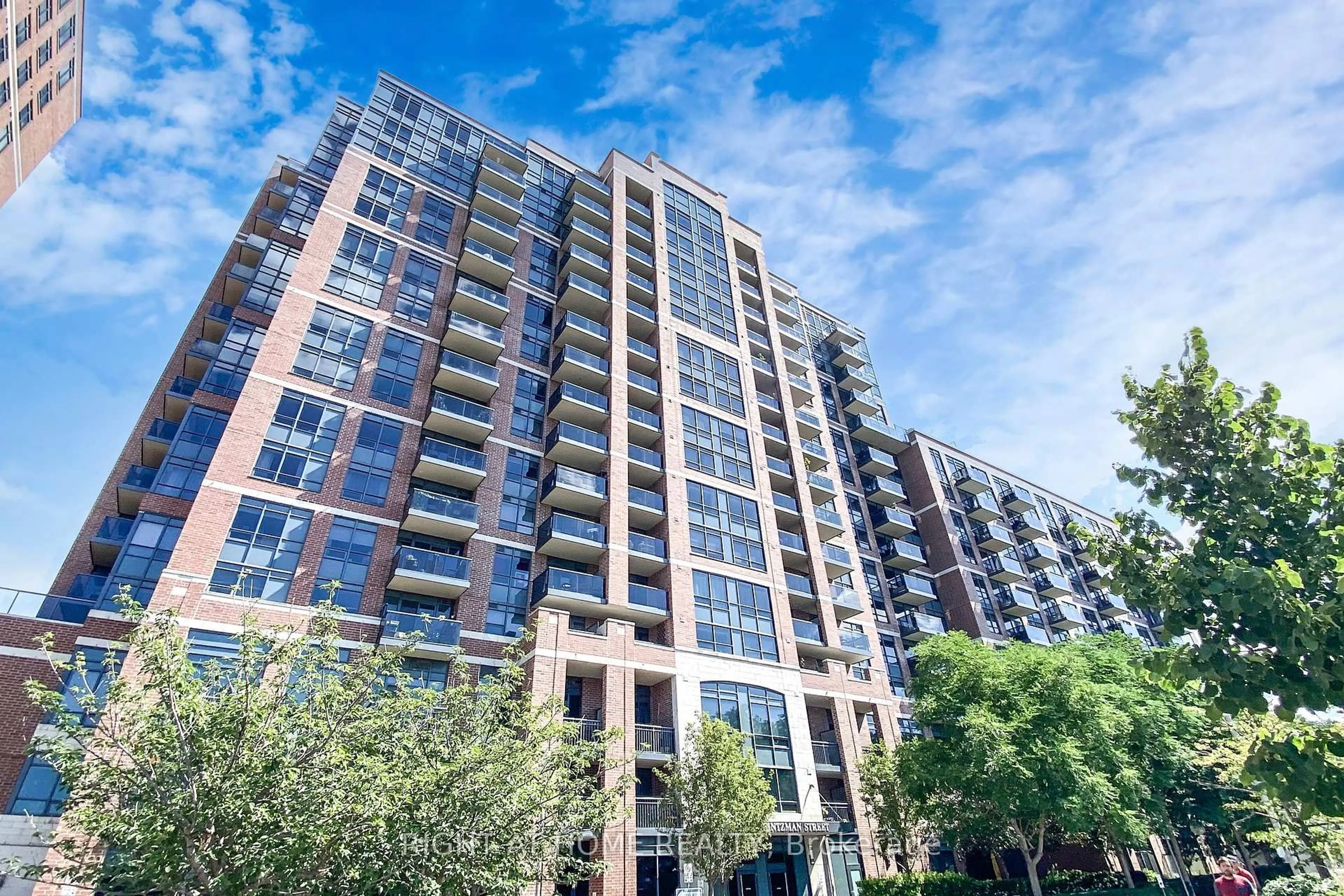 Unknown for 61 Heintzman St #413, Toronto Ontario M6P 5A2