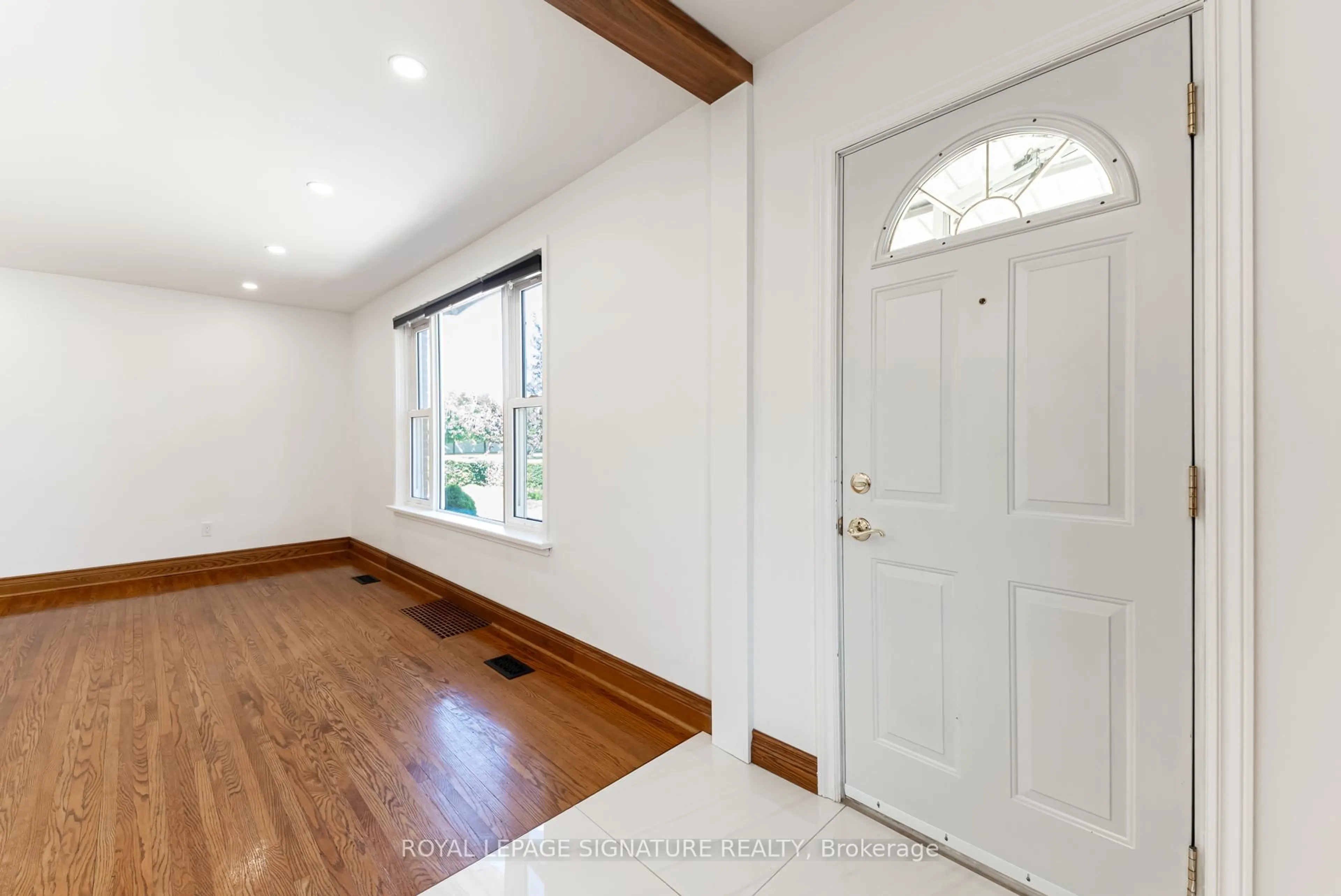Indoor entryway for 5 Densmore Ave, Toronto Ontario M9W 1V3