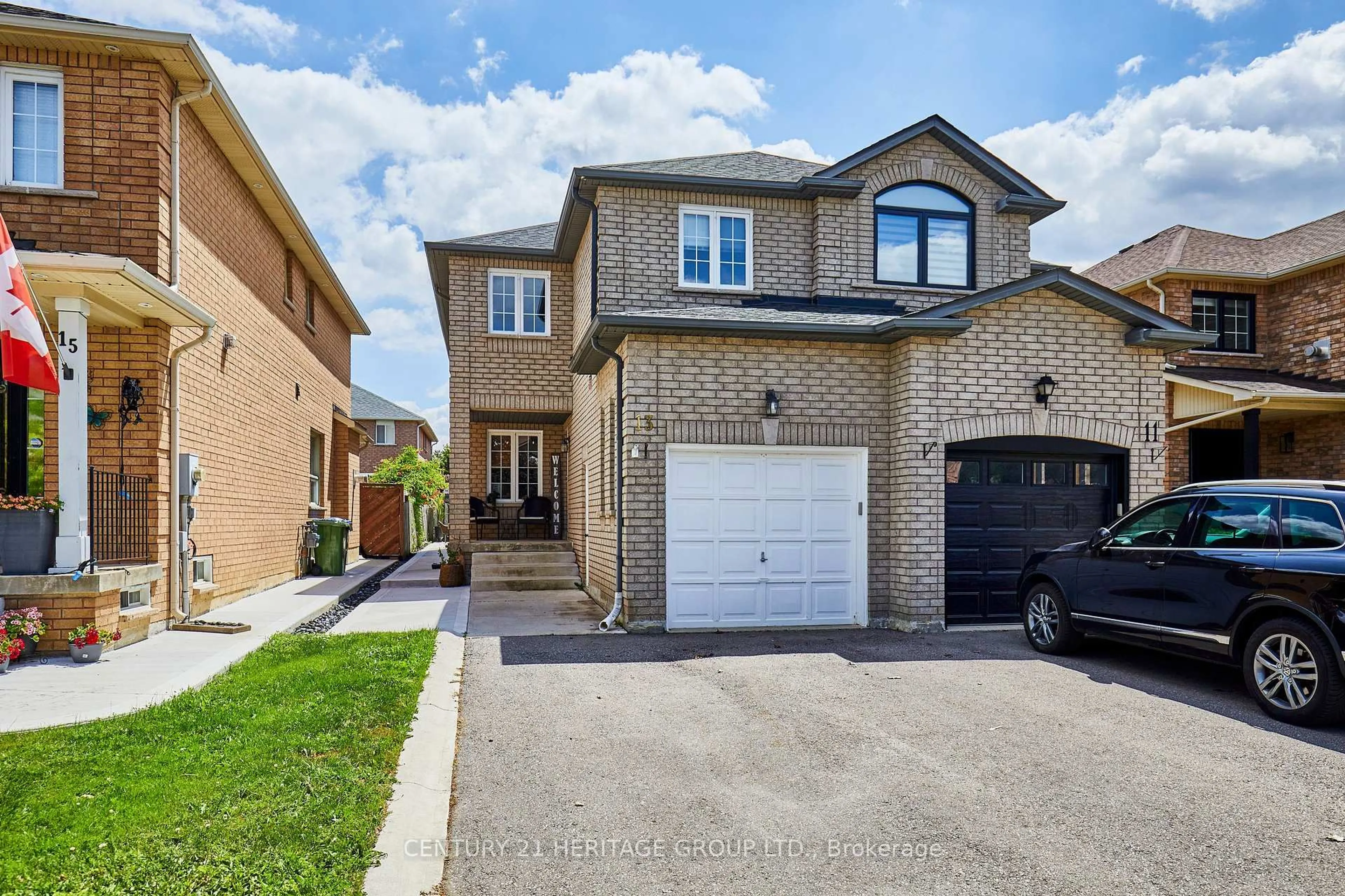 Home with brick exterior material, street for 13 Carriage House Rd, Caledon Ontario L7E 2H8