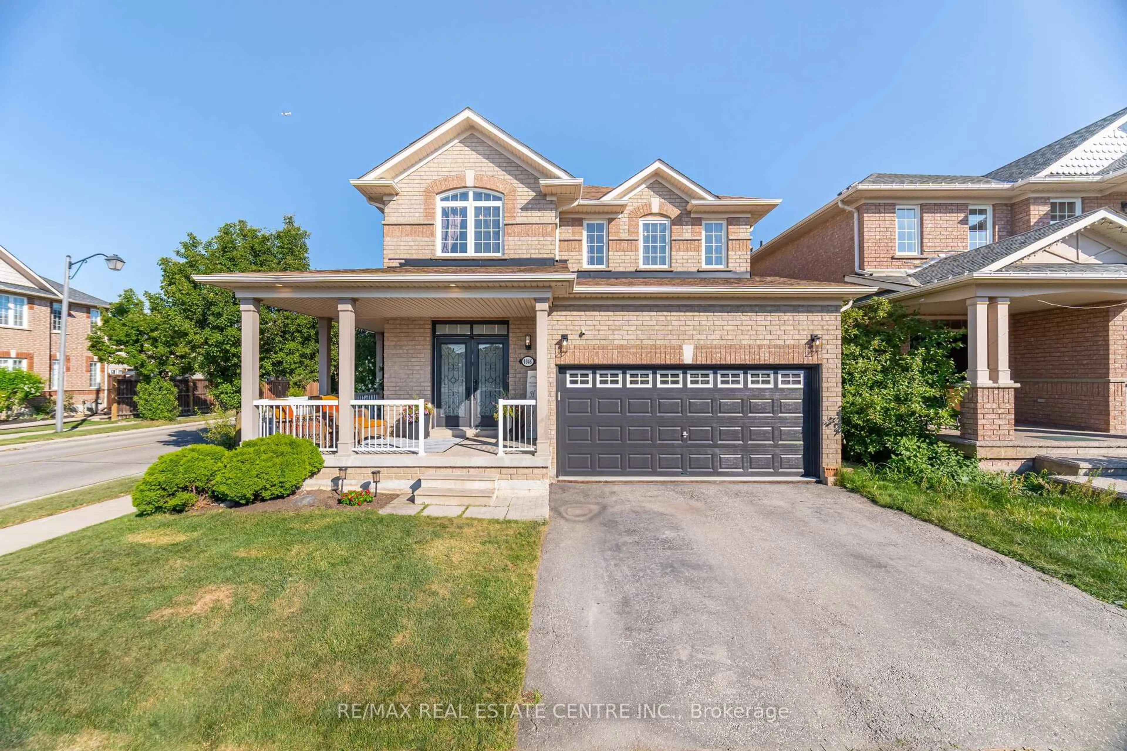 Home with brick exterior material, street for 1046 Costigan Rd, Milton Ontario L9T 6N6