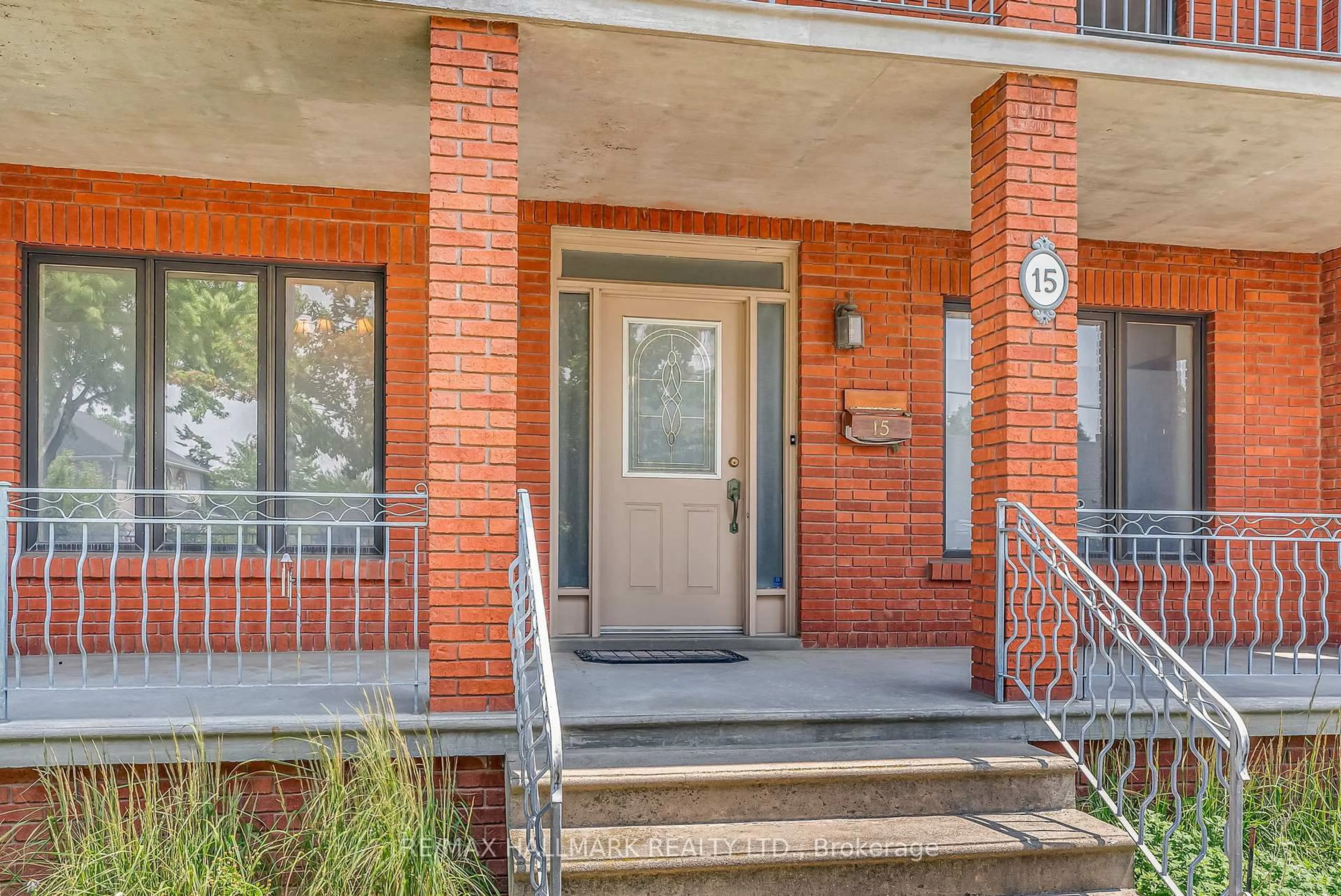 Unknown for 15 Benalto Rd, Toronto Ontario M6A 2R7