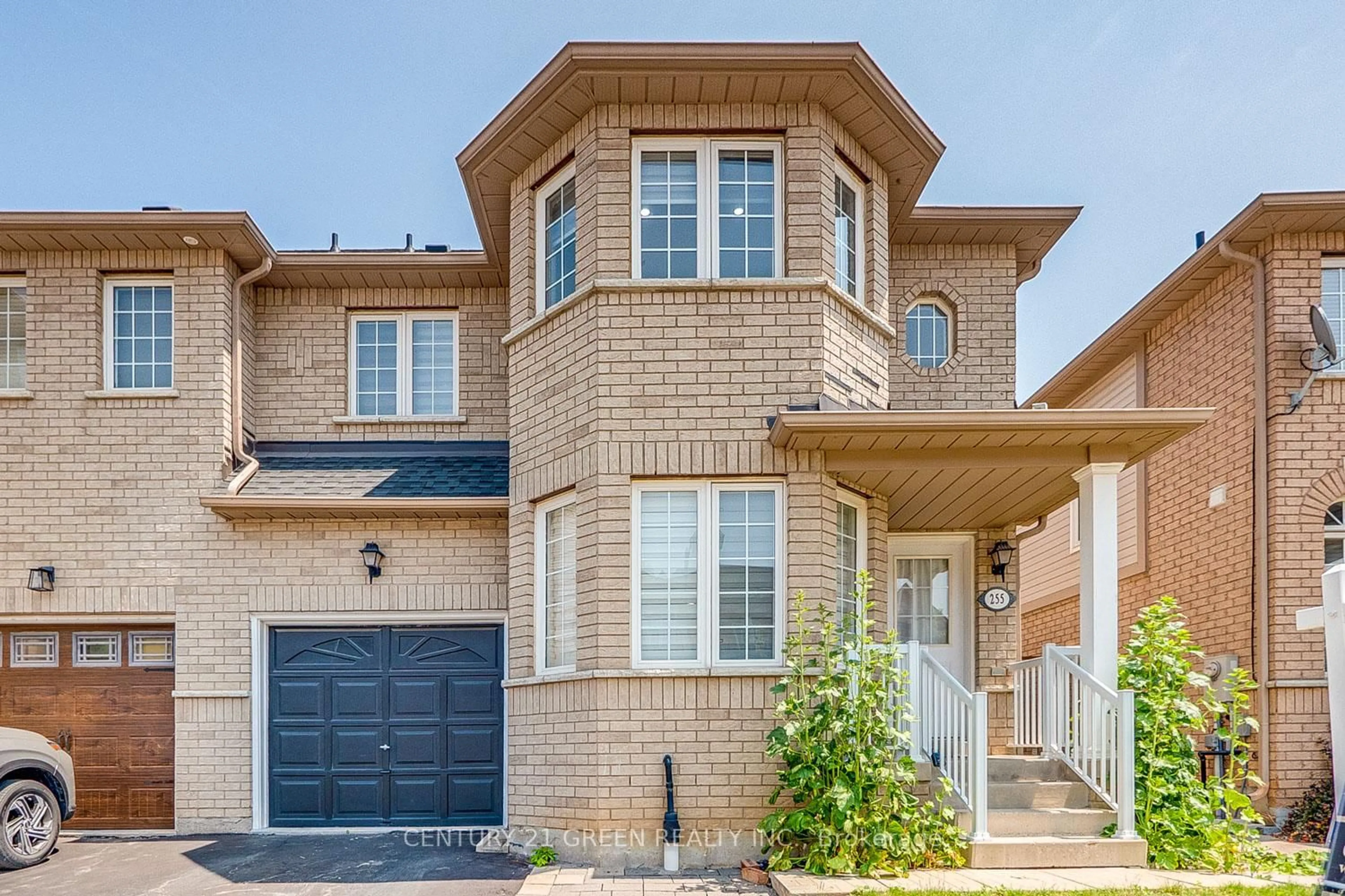 Home with brick exterior material, street for 255 Fasken Crt, Milton Ontario L9T 6S8