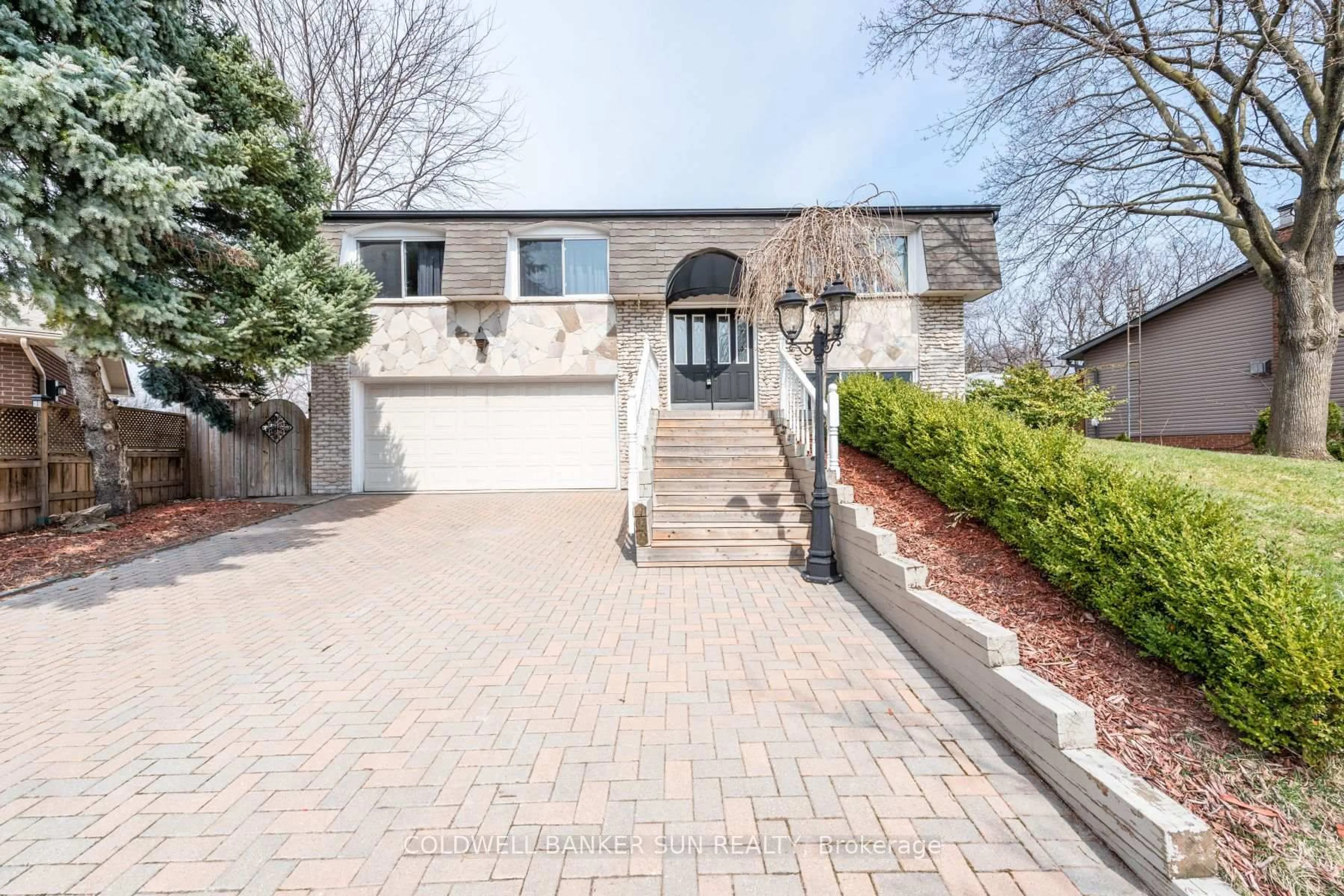 Home with brick exterior material, street for 2483 Yarmouth Cres, Oakville Ontario L6L 2M9