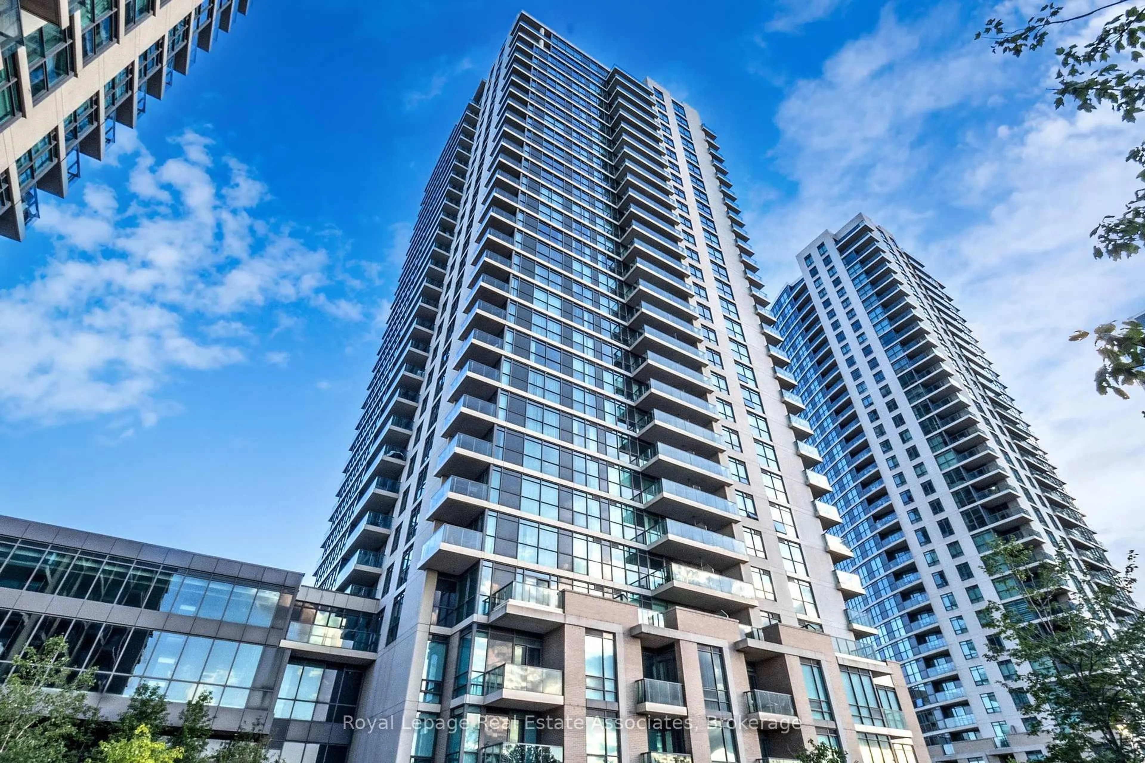 Unknown for 215 Sherway Gardens Rd #2202, Toronto Ontario M9C 0A4