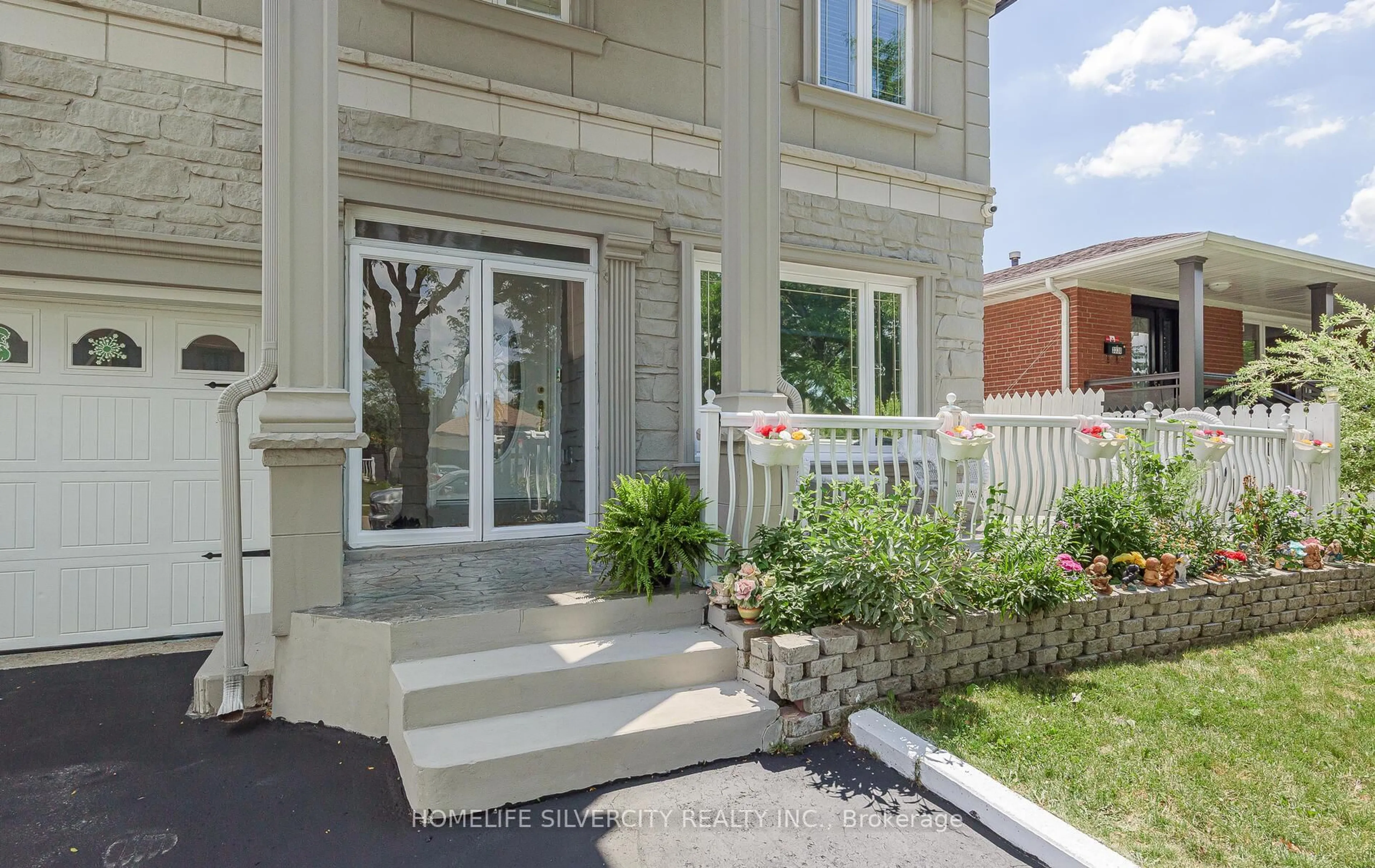 Unknown for 3336 Twilight Rd, Mississauga Ontario L4T 1Z9