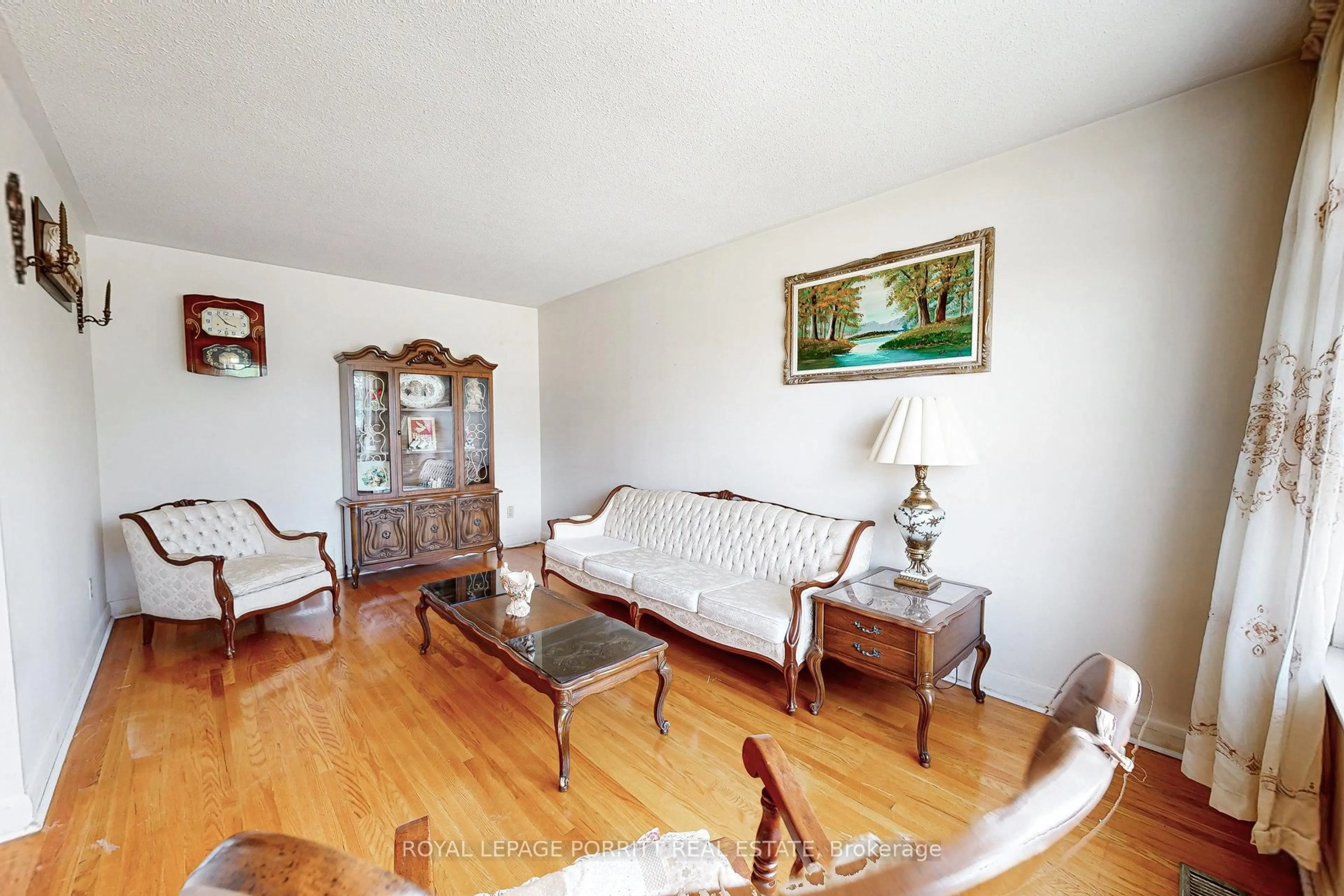 Living room with furniture, unknown for 27 Hinton Rd, Toronto Ontario M9W 2V4