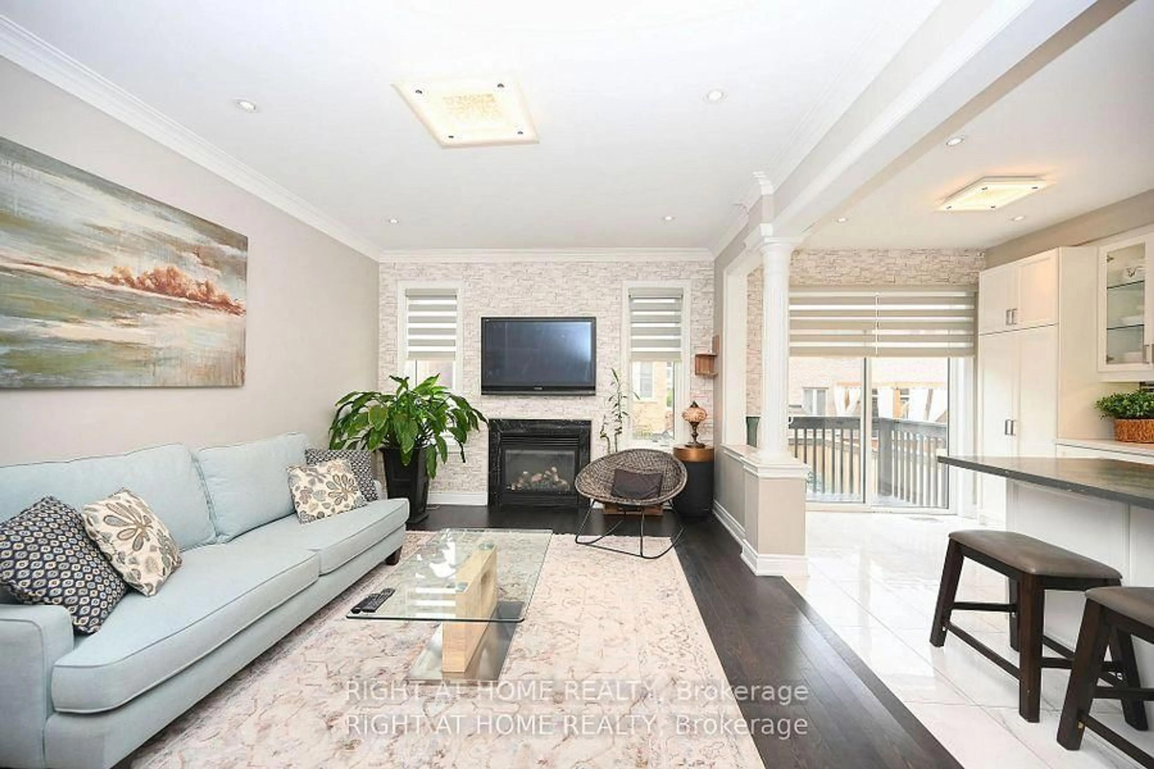 Living room with furniture, unknown for 371 Hincks Dr, Milton Ontario L9T 8T9