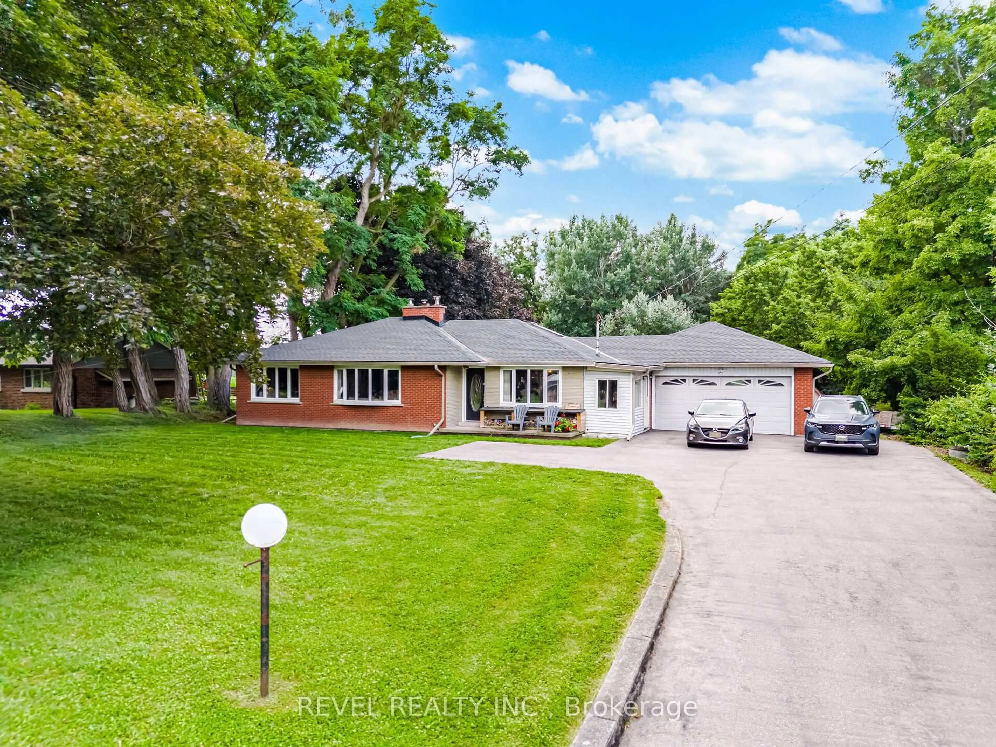 A pic from outside/outdoor area/front of a property/back of a property/a pic from drone, street for 9310 Regional Road 25, Halton Hills Ontario L9T 2X7