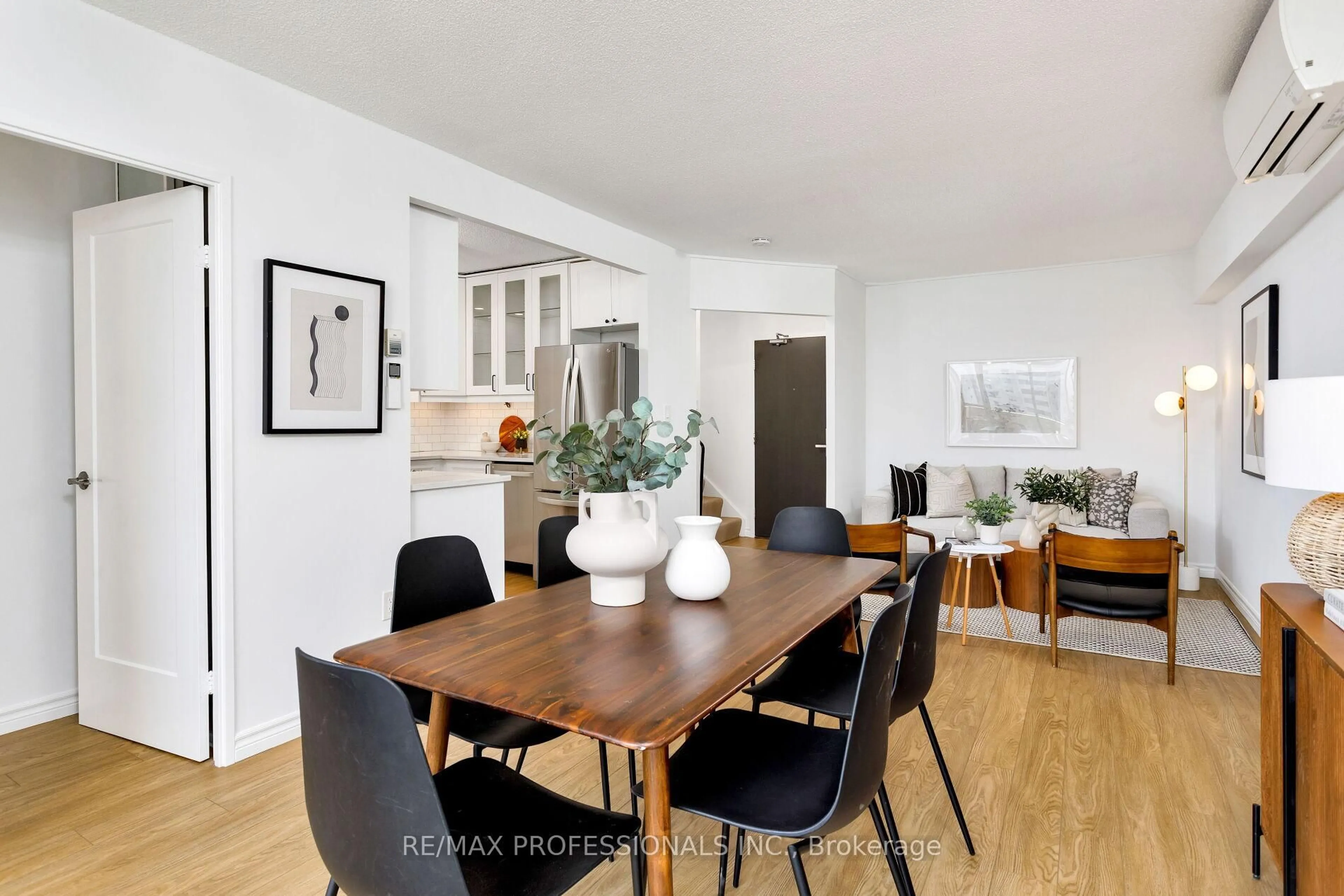 Dining room, unknown for 35 Ormskirk Ave #510, Toronto Ontario M6S 1A8