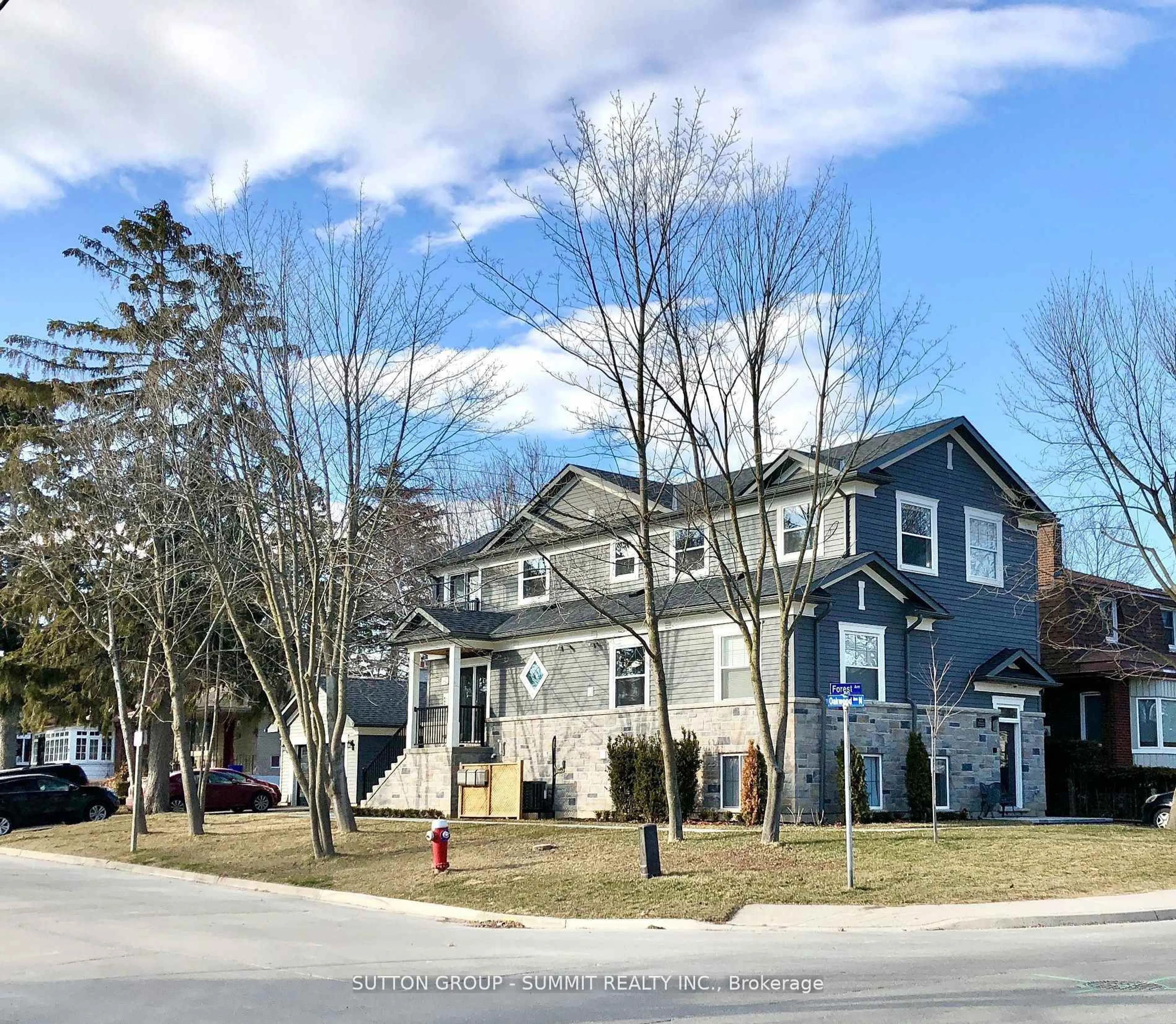 Unknown for 31 Oakwood Ave, Mississauga Ontario L5G 3L9