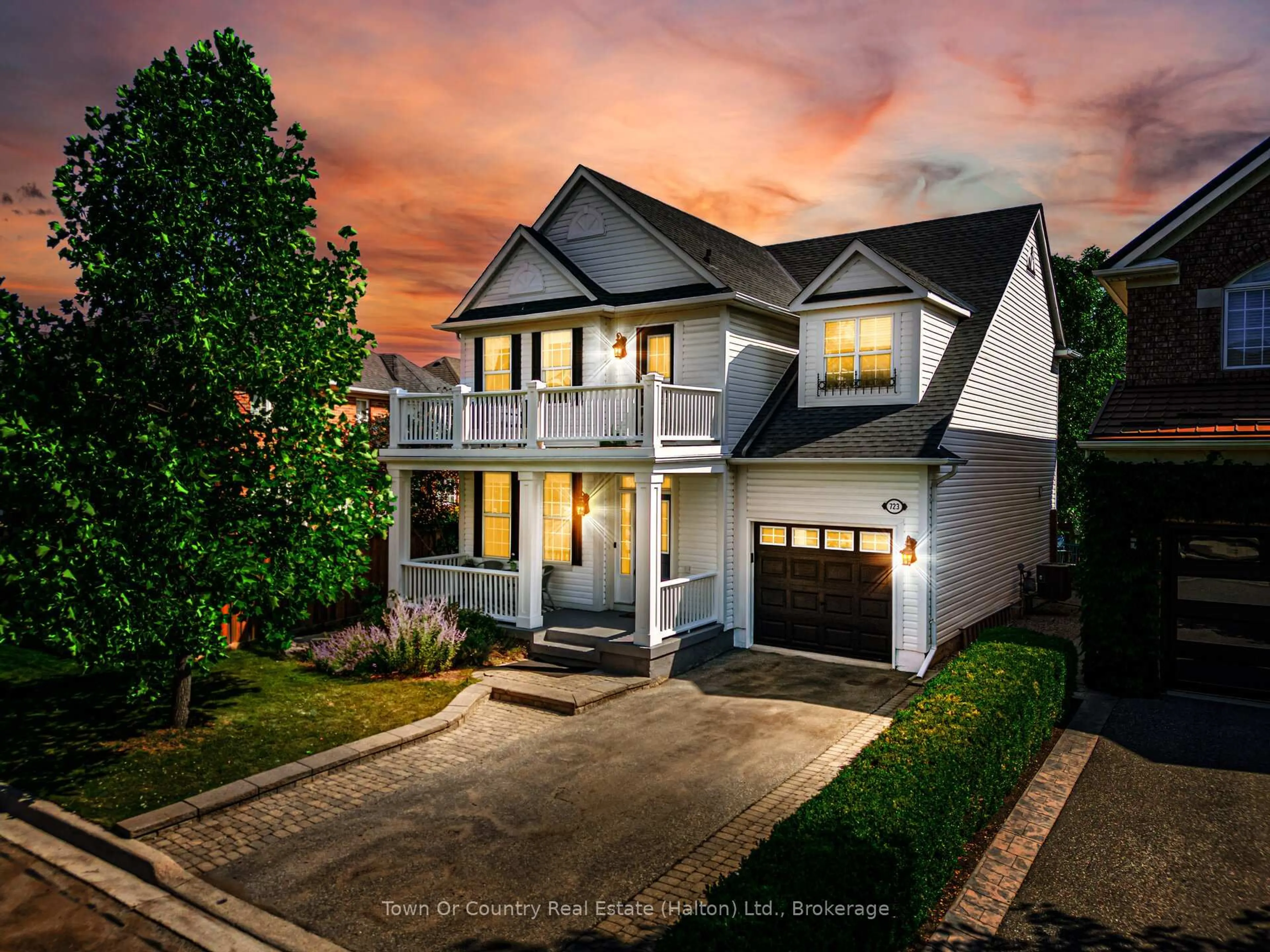Home with vinyl exterior material, street for 723 Turrell Cres, Milton Ontario L9T 5L4