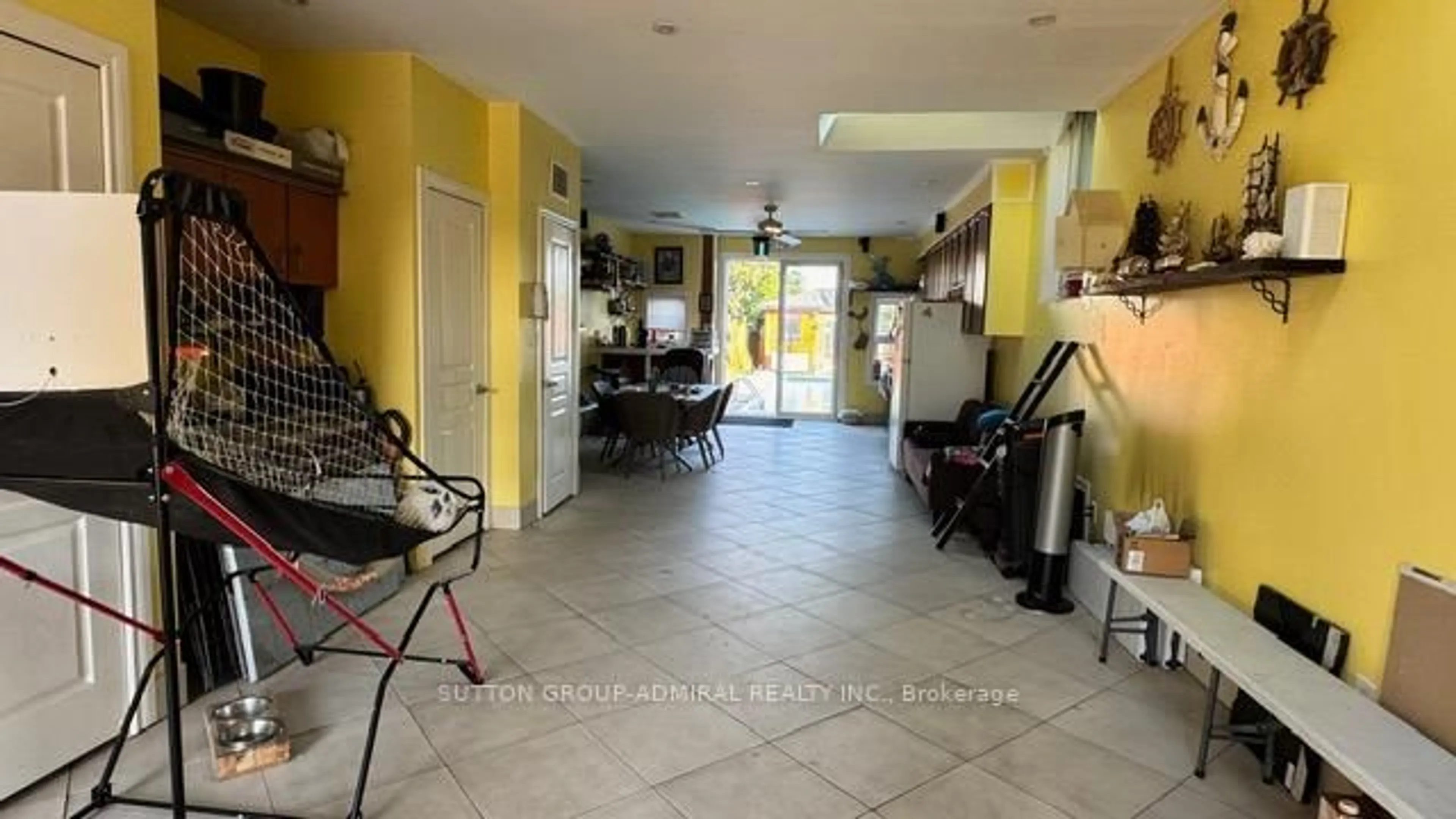 Lobby for 29 Mayall Ave, Toronto Ontario M3L 1E7