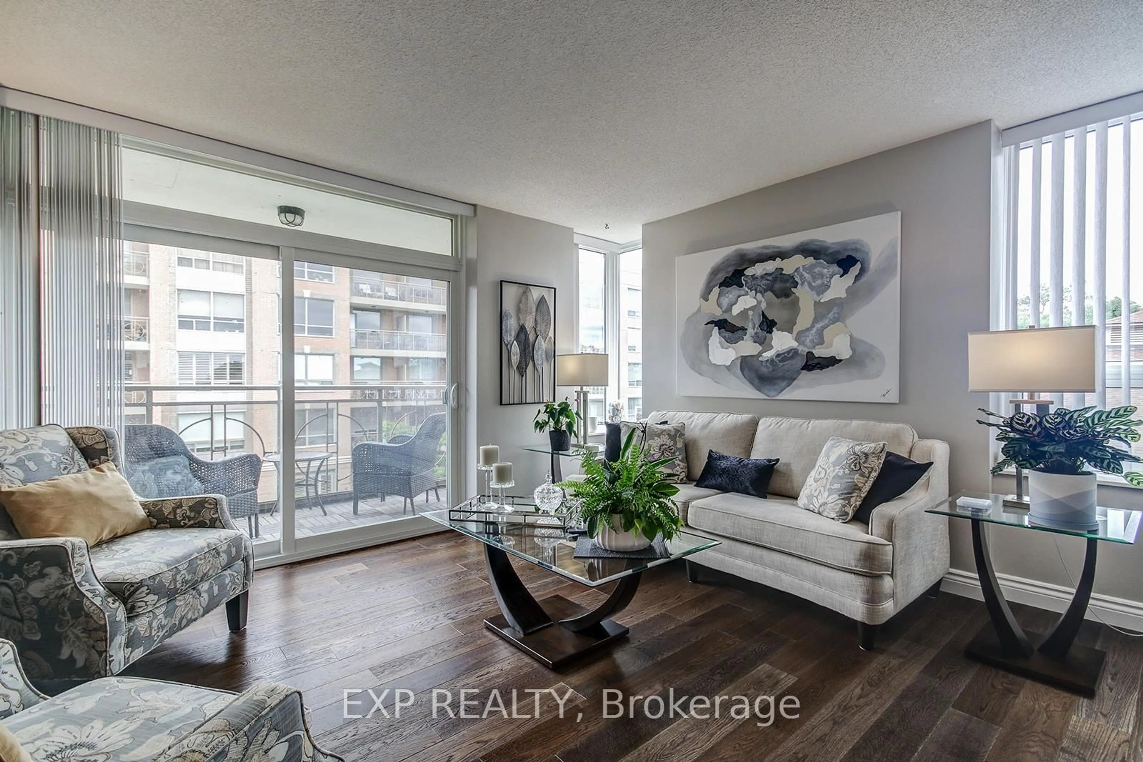 Living room with furniture, unknown for 100 Burloak Dr #1301, Burlington Ontario L7L 6P6