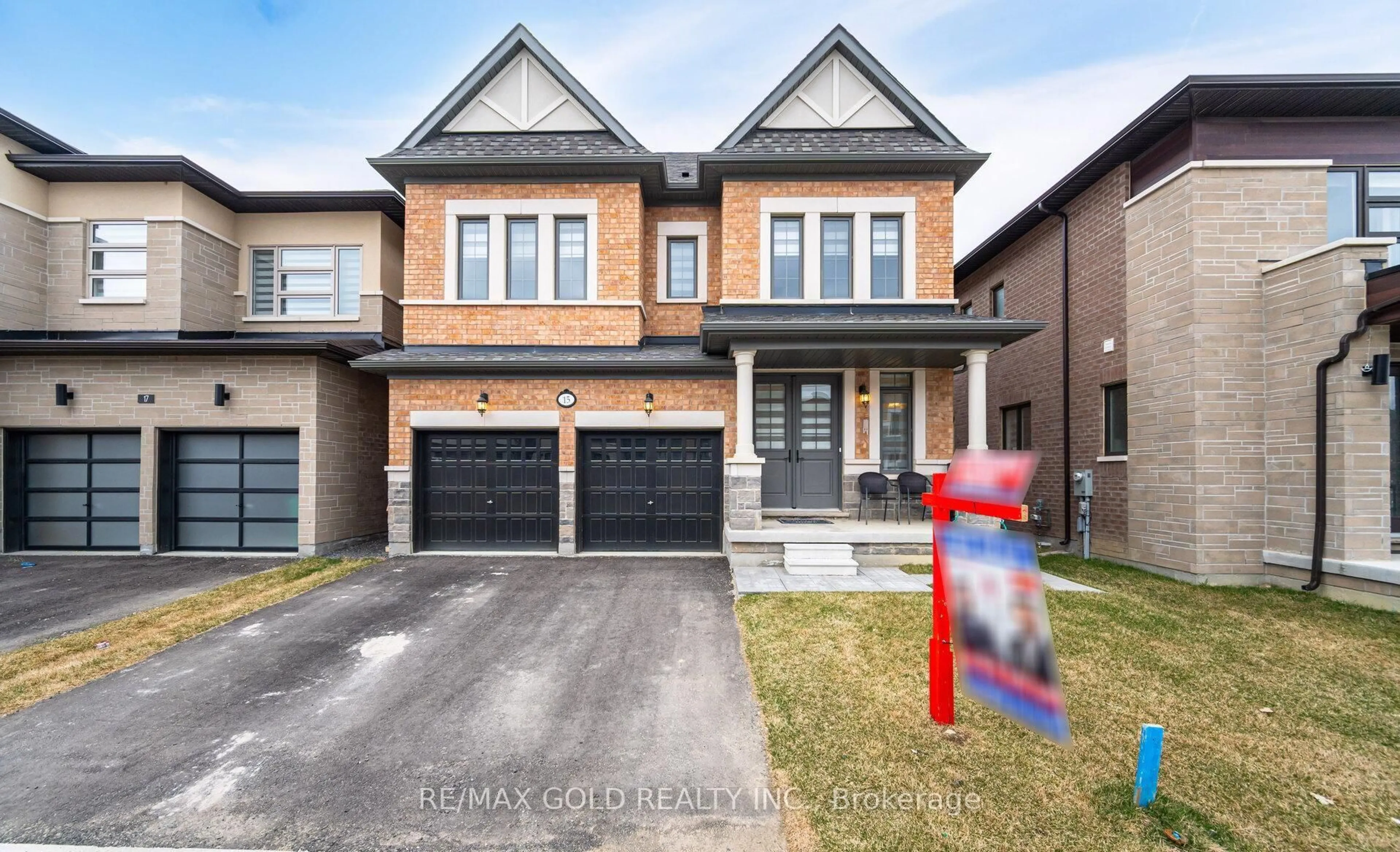 Home with brick exterior material, street for 15 Duxbury Rd, Brampton Ontario L6R 4E3