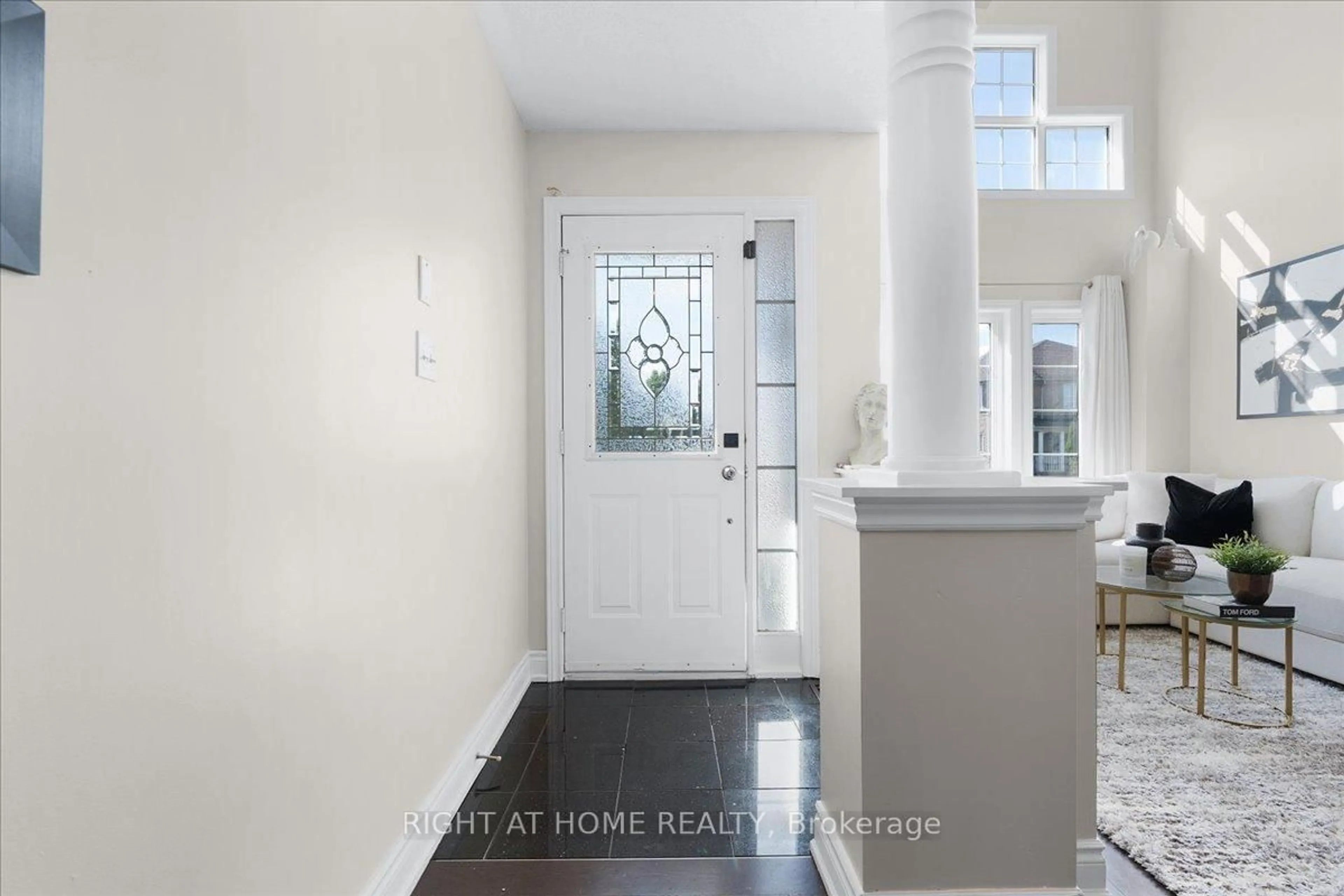 Indoor entryway for 59 Wandering Trail Dr, Brampton Ontario L7A 1T3