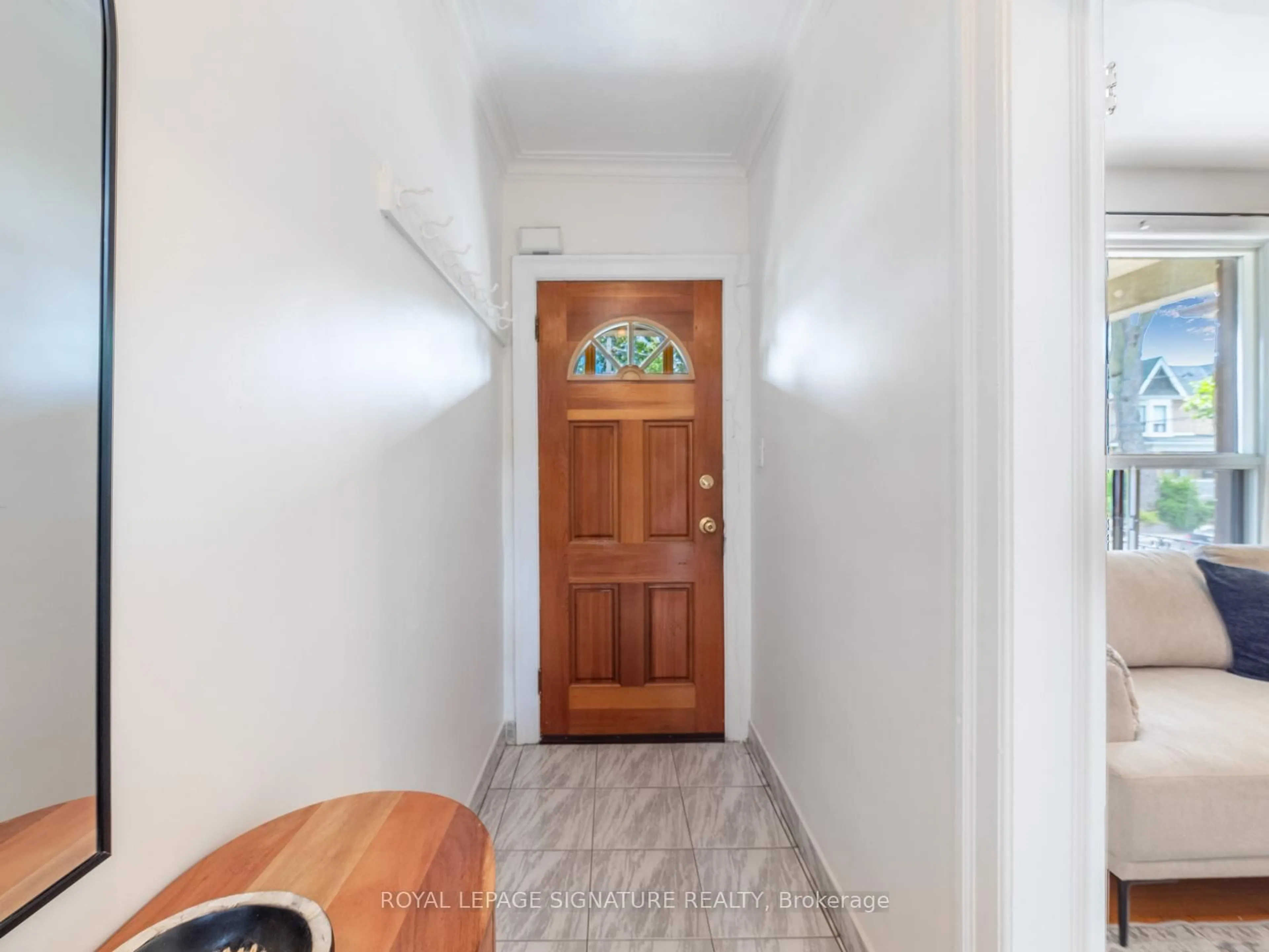 Indoor entryway for 240 Emerson Ave, Toronto Ontario M6H 3T6