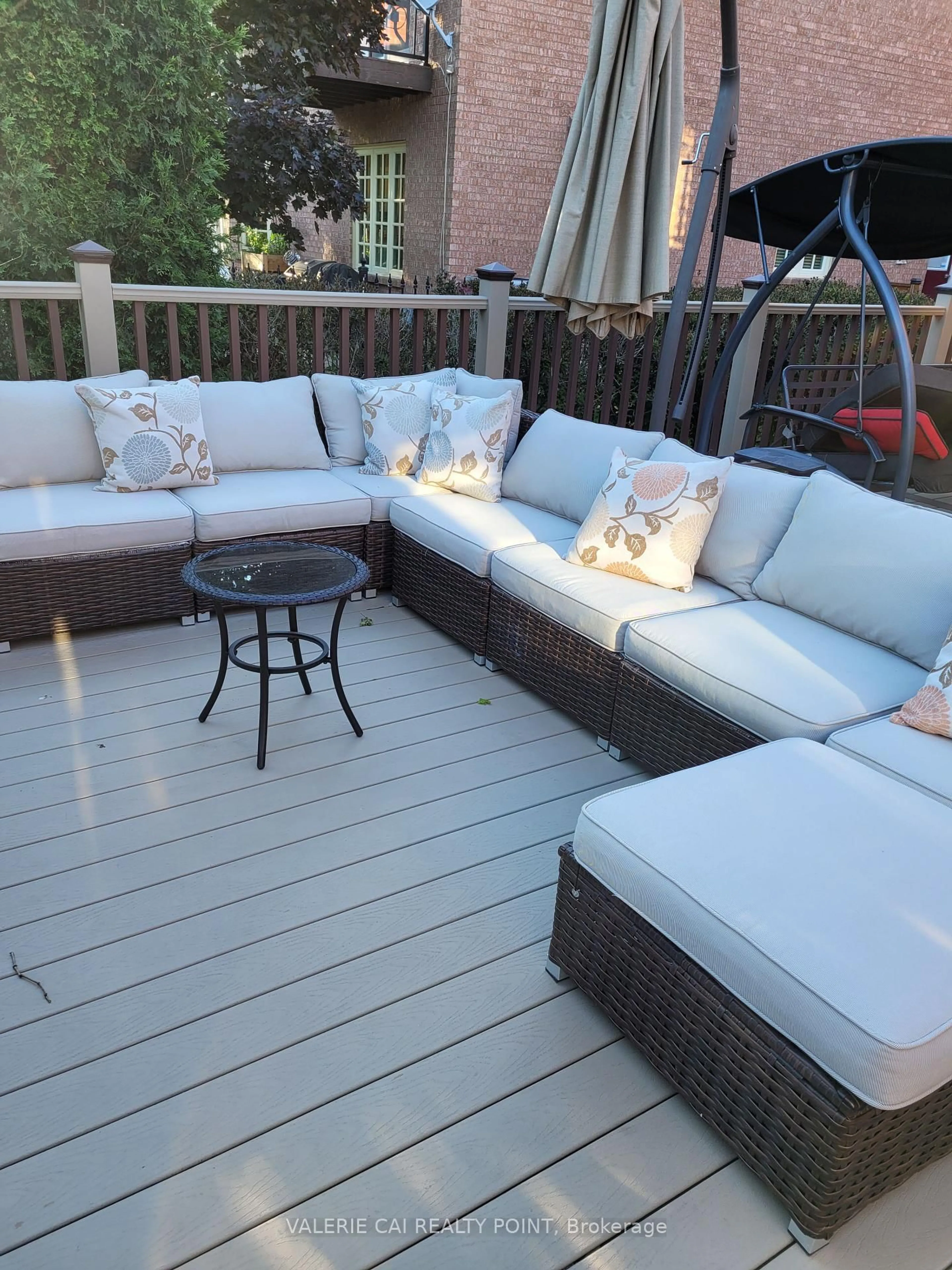 Patio, street for 5859 Riverside Pl, Mississauga Ontario L5M 4X1