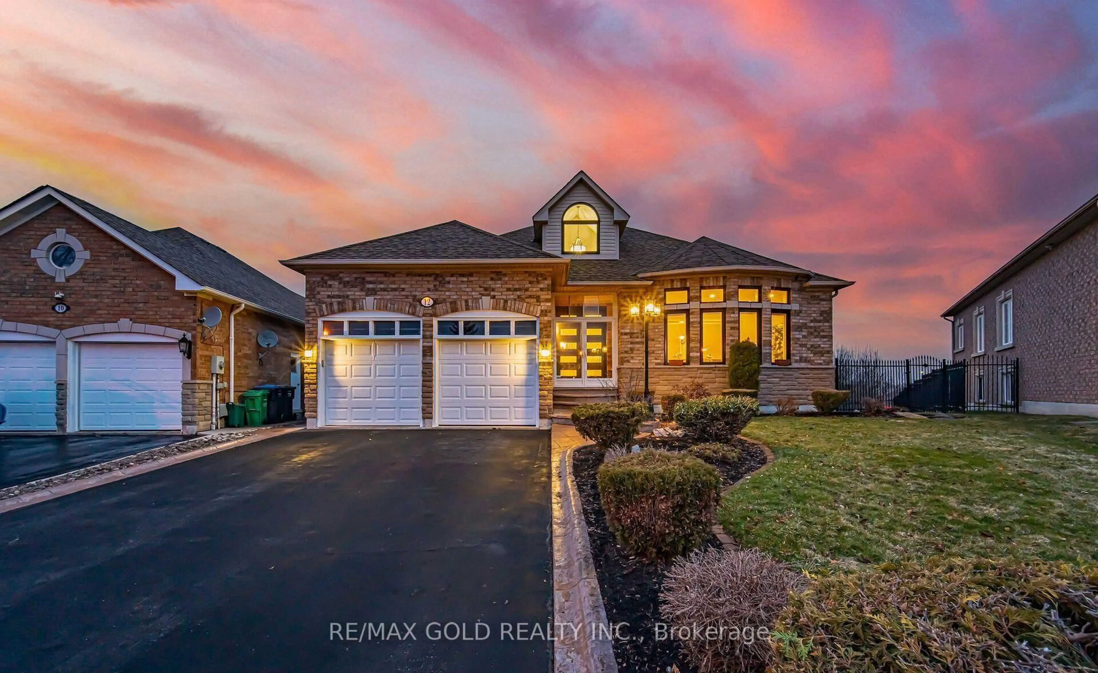 Home with brick exterior material, street for 12 Vista View Crt, Caledon Ontario L7C 1E1