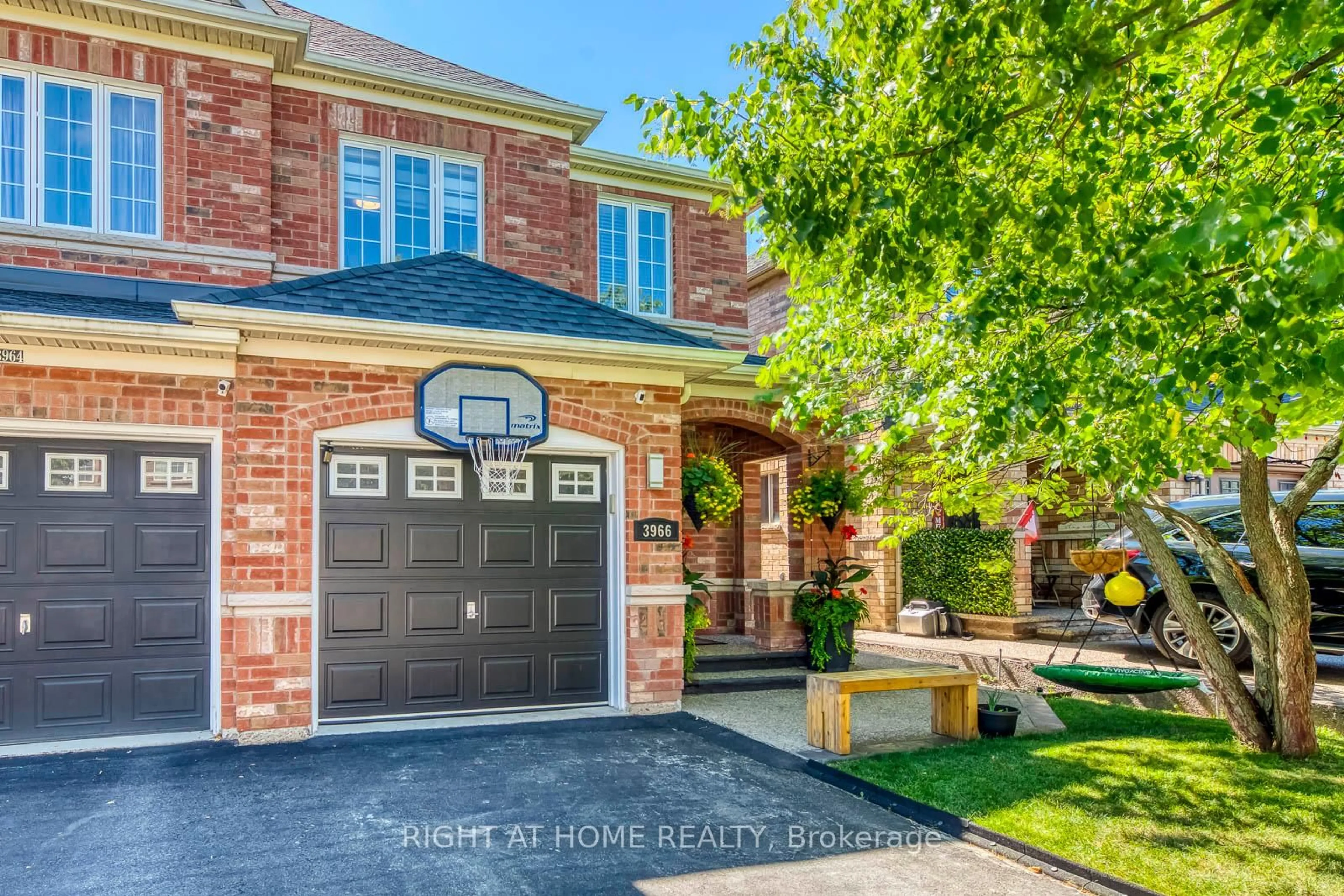 Home with brick exterior material, street for 3966 Skyview St, Mississauga Ontario L5M 8A2