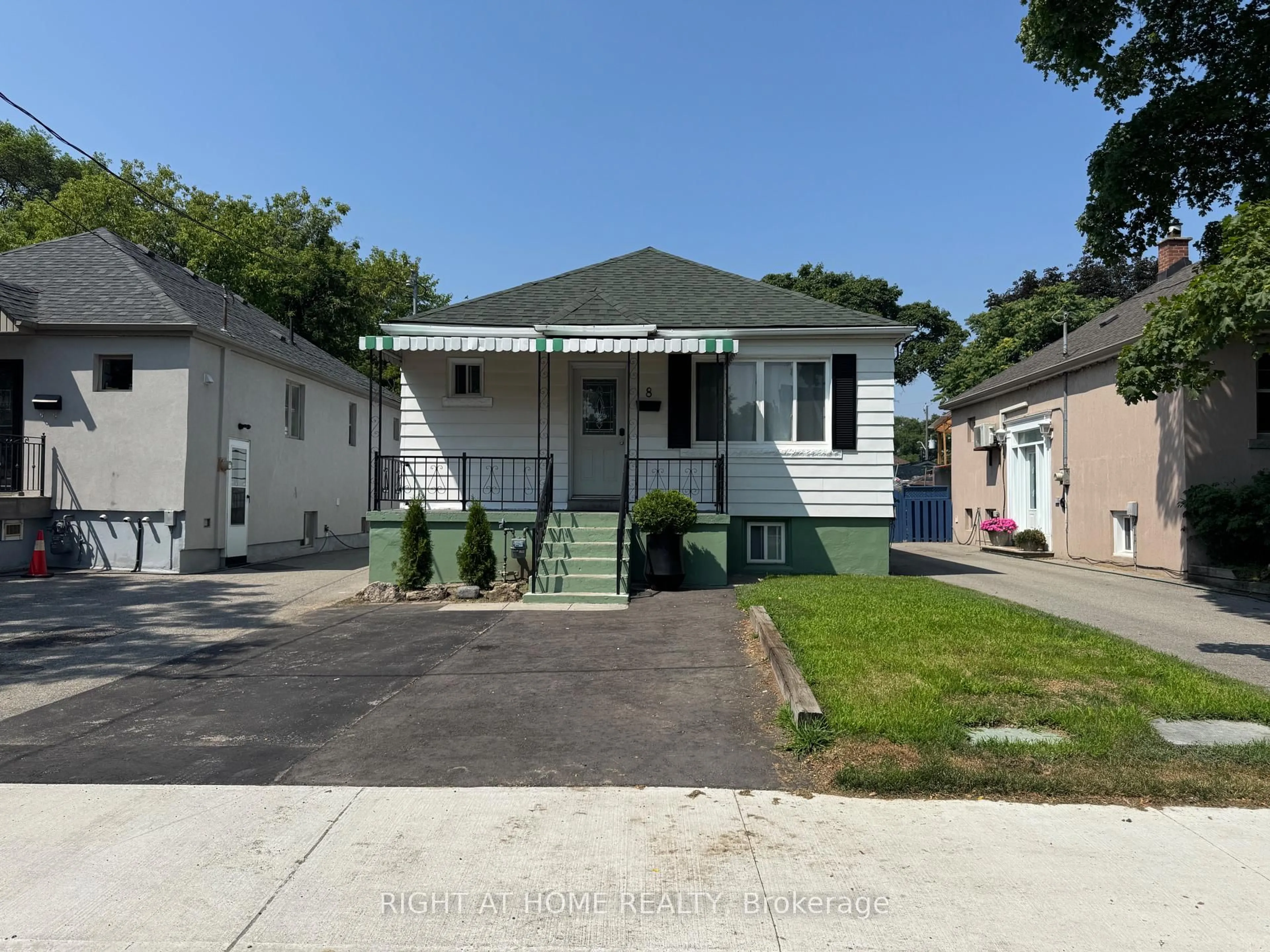 A pic from outside/outdoor area/front of a property/back of a property/a pic from drone, street for 8 Culnan Ave, Toronto Ontario M8Z 5A8