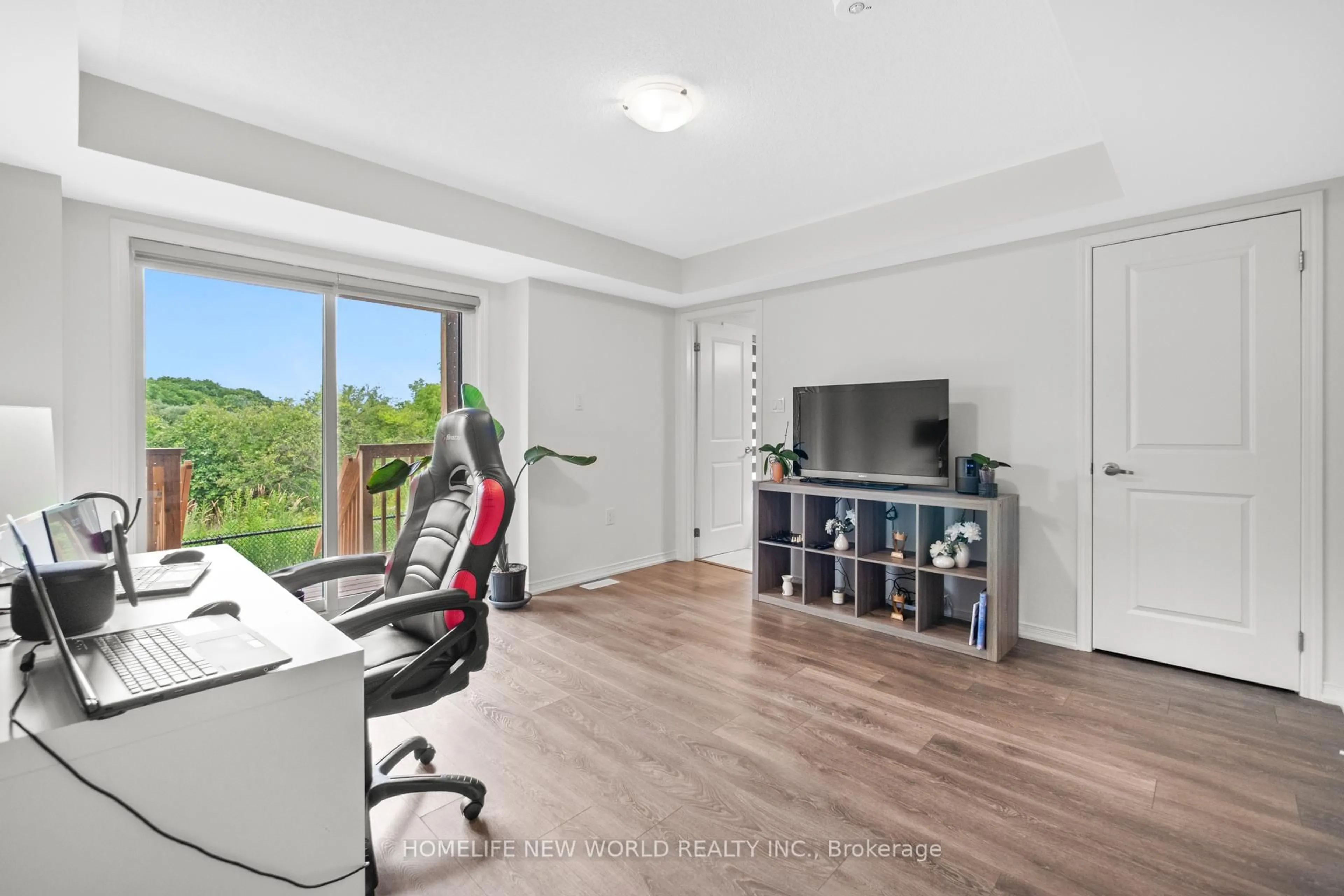 A pic of a room for 51 Woodstream Dr, Toronto Ontario M9W 0G1