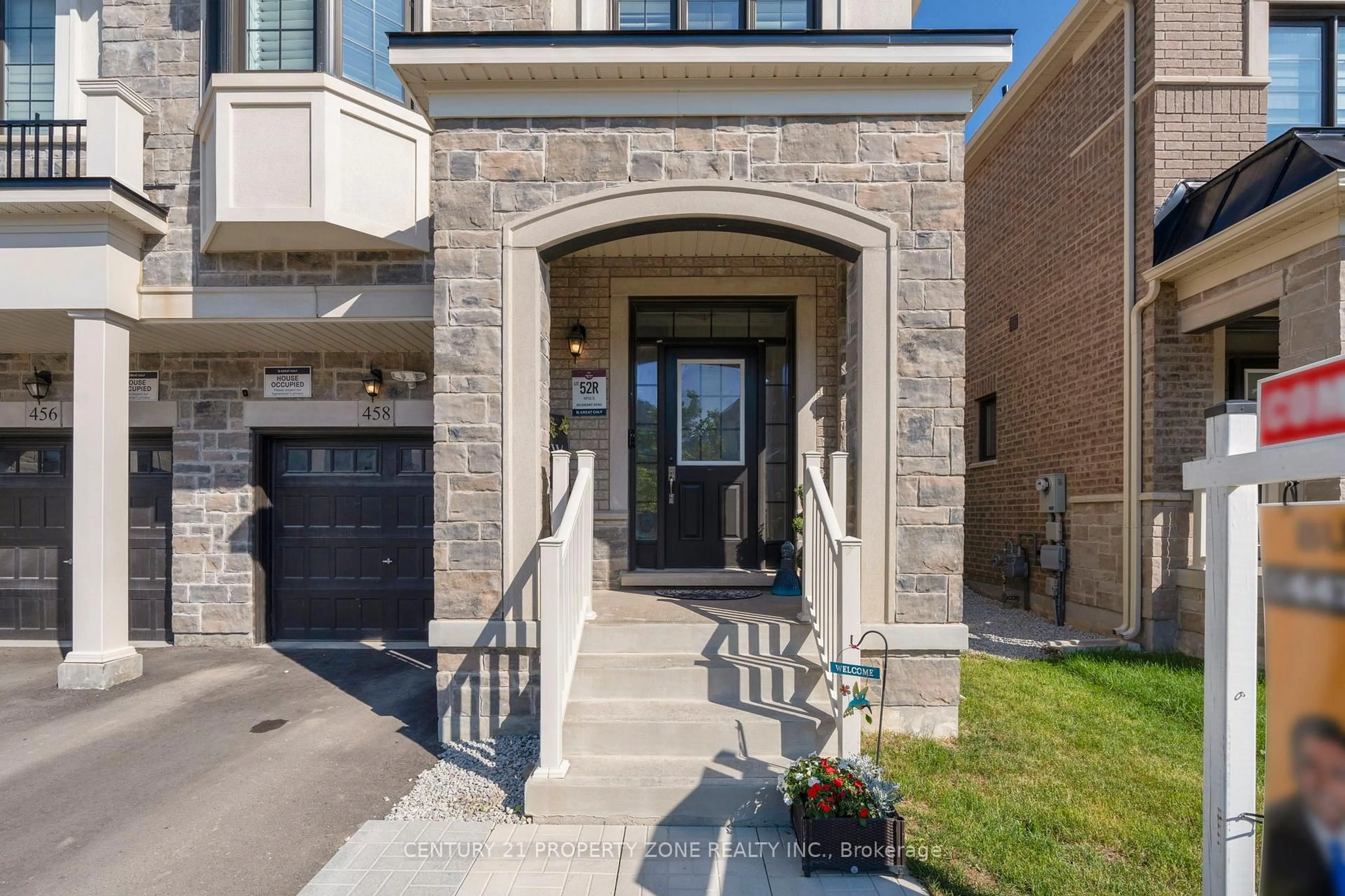 Home with brick exterior material, street for 458 Bergamot Ave, Milton Ontario L9E 1T8