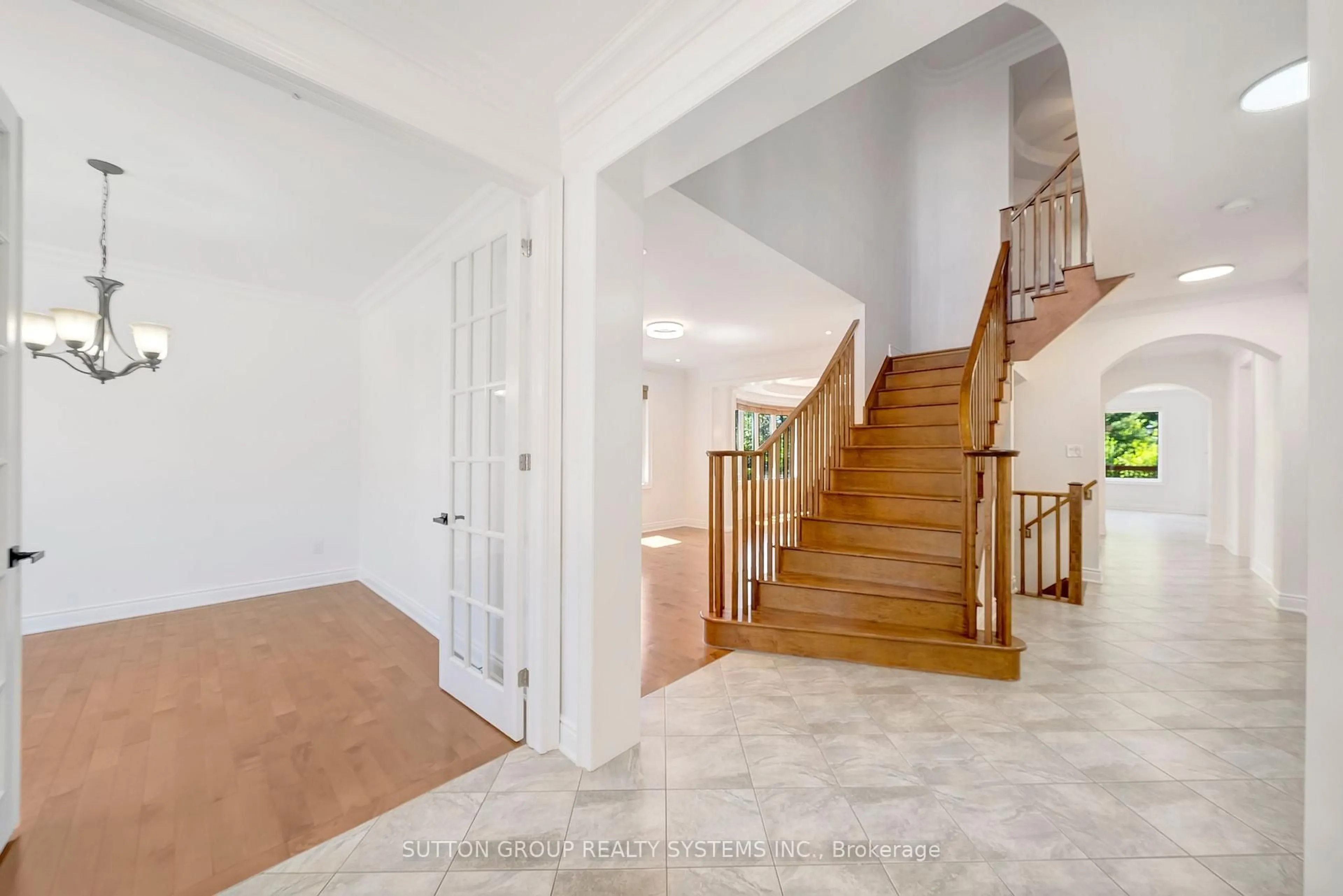 Unknown for 931 Syndenham Lane, Milton Ontario L9T 8J4