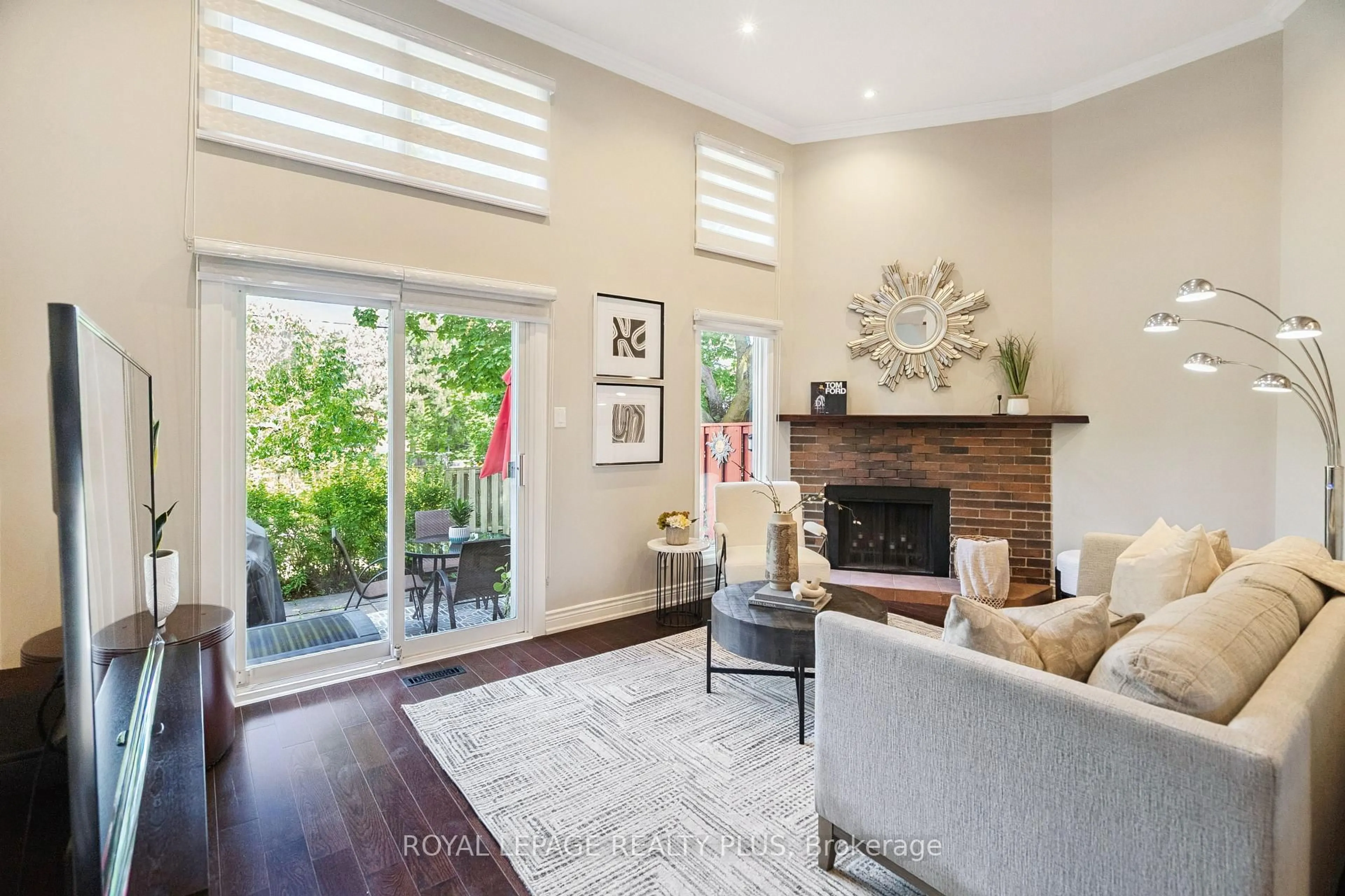Living room with furniture, unknown for 1755 Rathburn Rd #76, Mississauga Ontario L4W 2M8