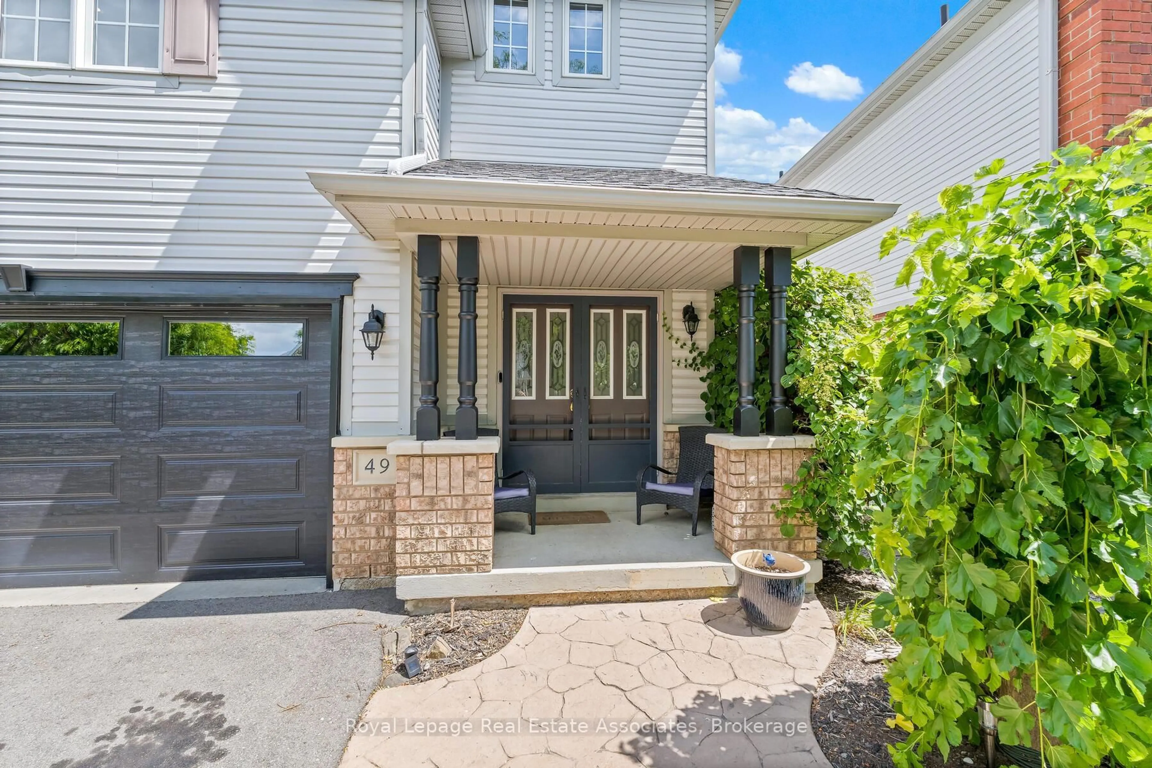 Unknown for 49 Lawlor St, Halton Hills Ontario L7G 6B8