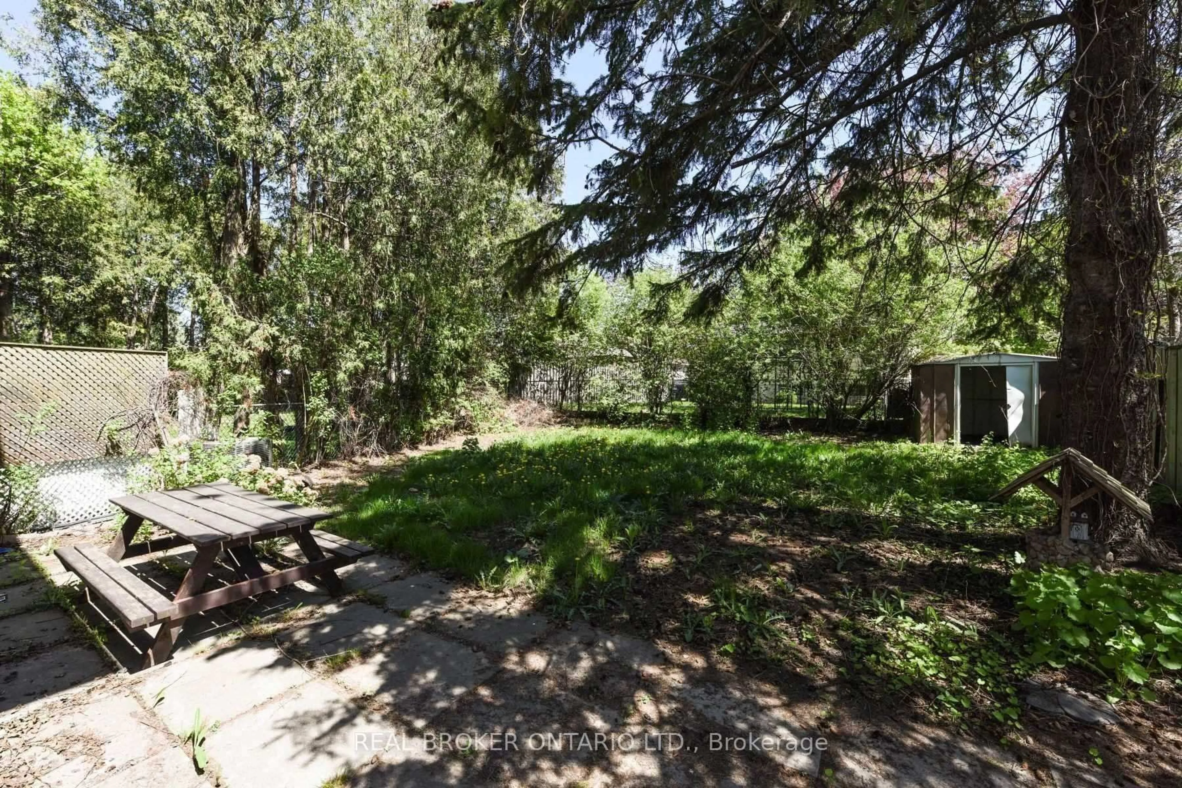 Patio, forest/trees view for 51 Newstead Cres, Brampton Ontario L6V 2A8
