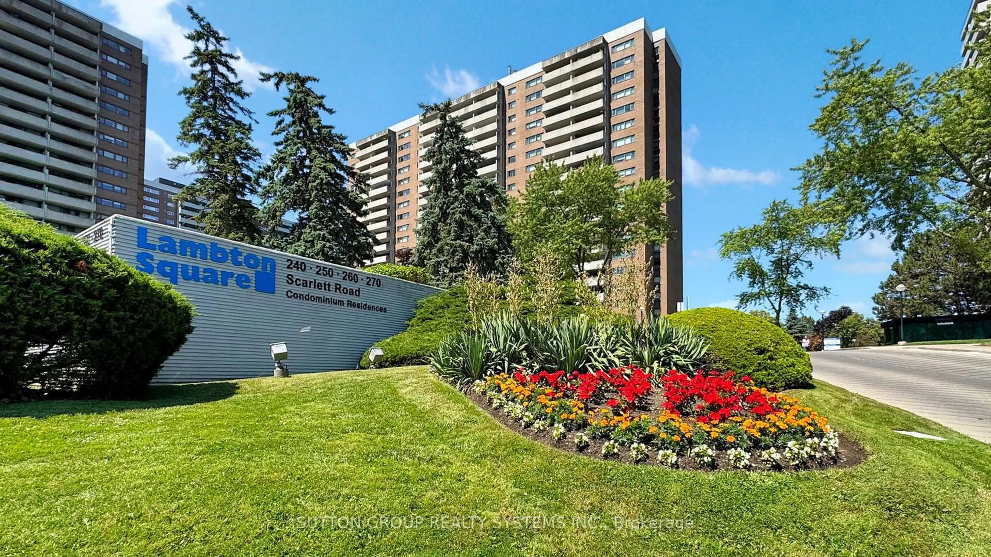 Indoor foyer for 270 Scarlett Rd #813, Toronto Ontario M6N 4X7