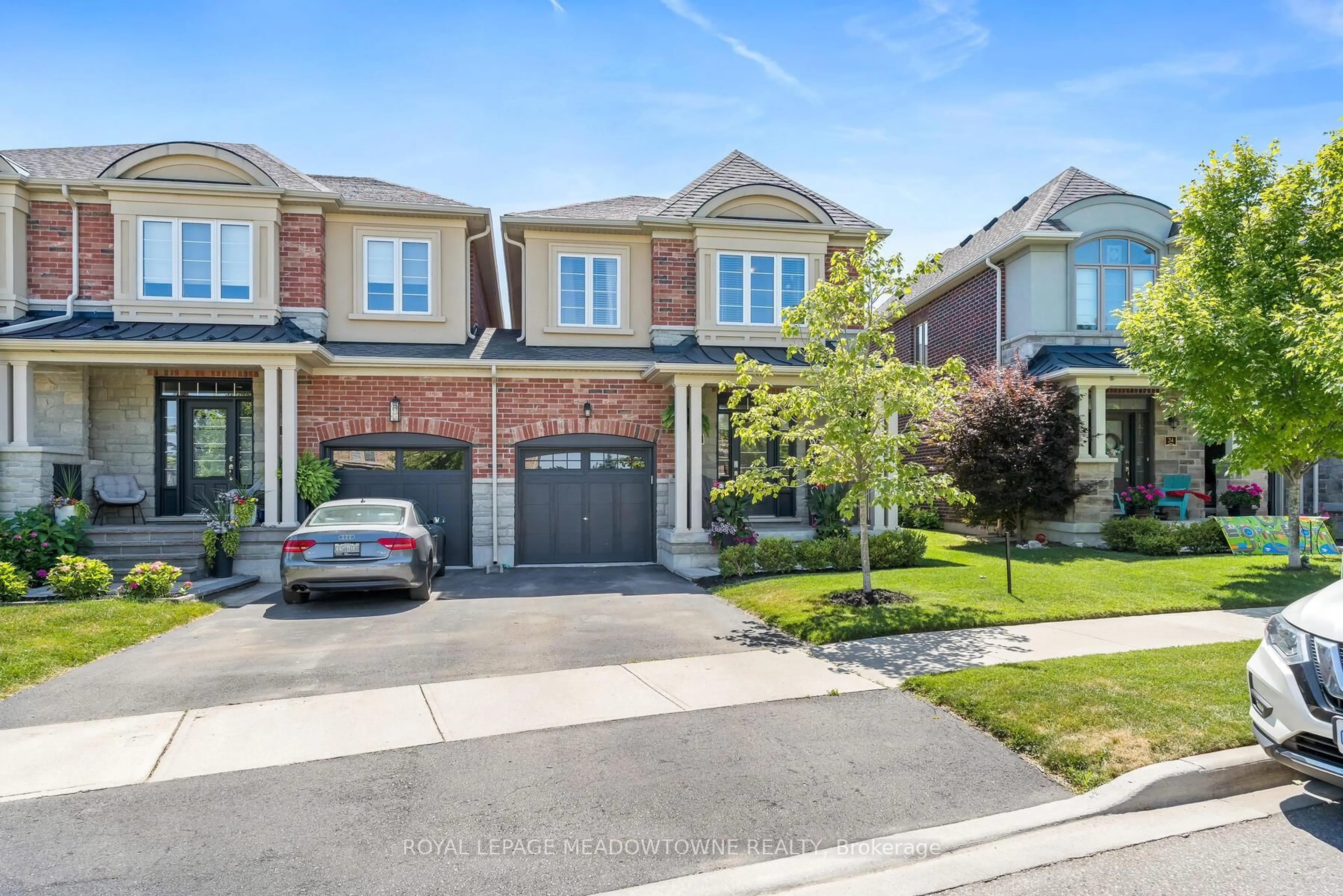Home with brick exterior material, street for 26 Sierra Cres, Halton Hills Ontario L7G 0L9