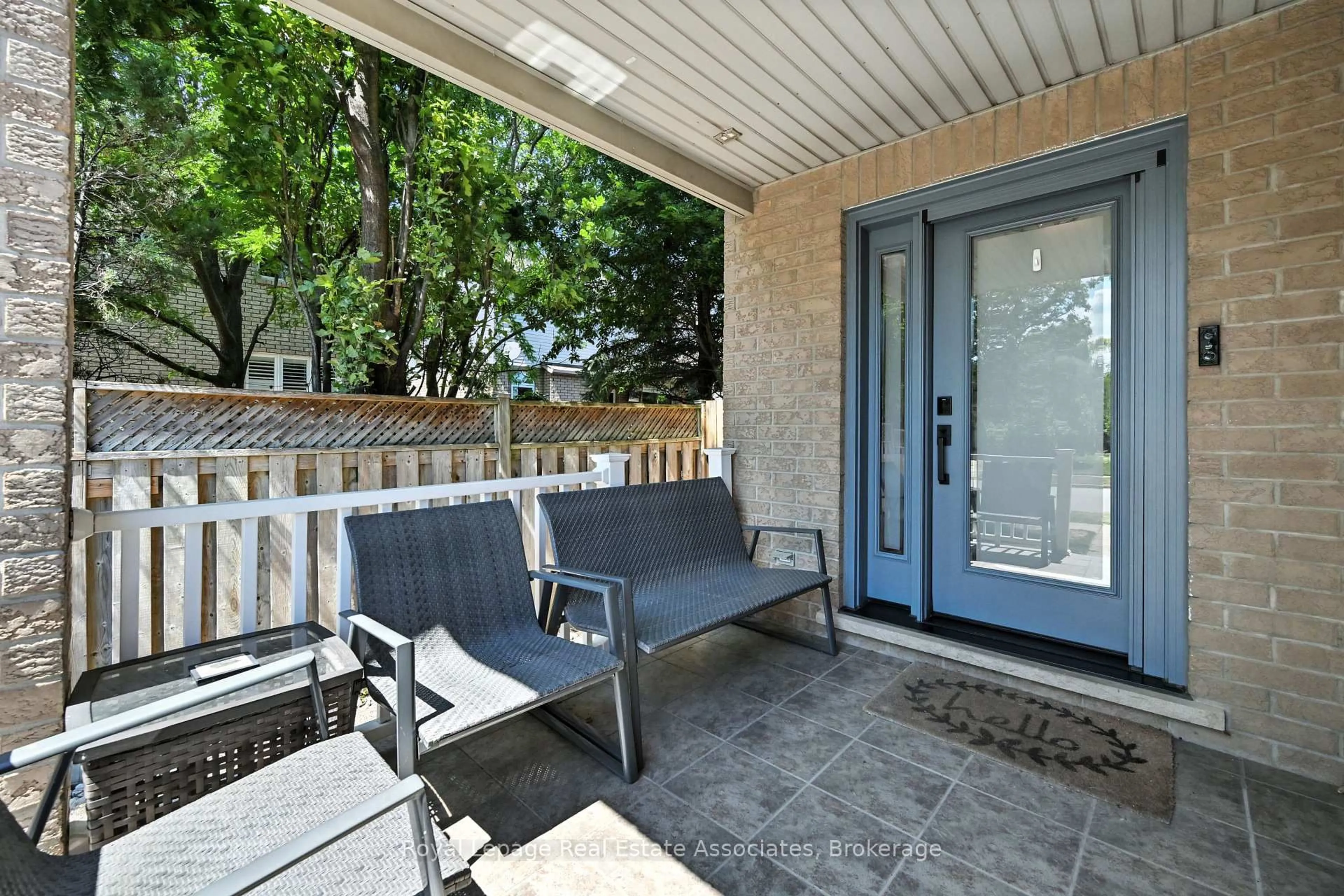 Patio, street for 1299 Silvan Forest Dr, Burlington Ontario L7M 4L2