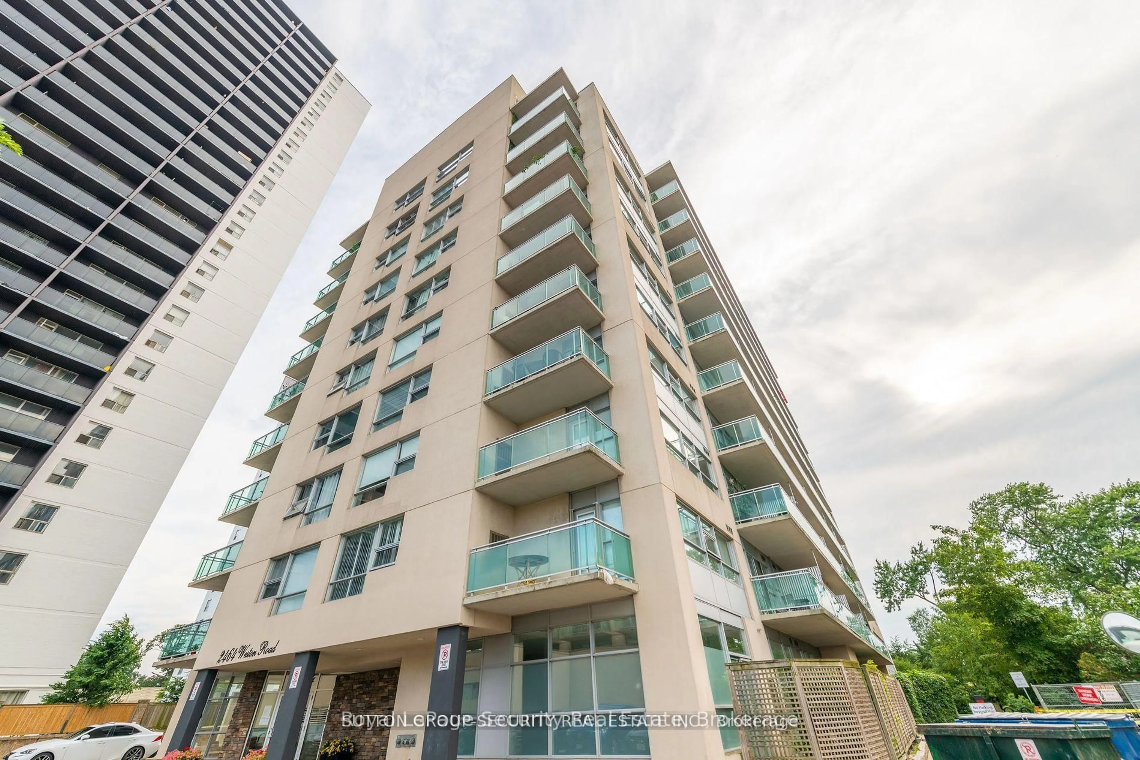 Unknown for 2464 Weston Rd #307, Toronto Ontario M9N 0A2