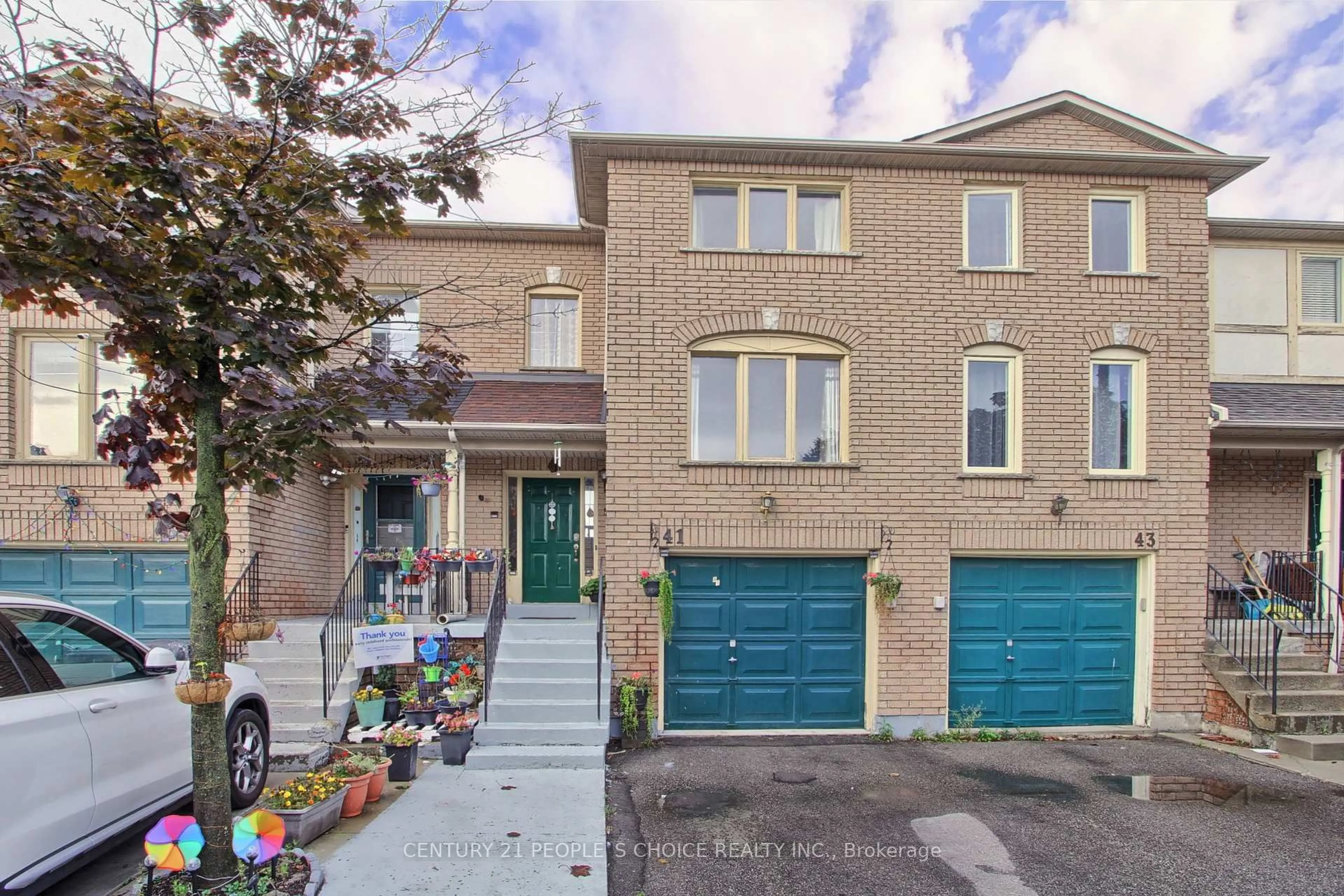 Unknown for 2 Sir Lou Dr #41, Brampton Ontario L6Y 5A8