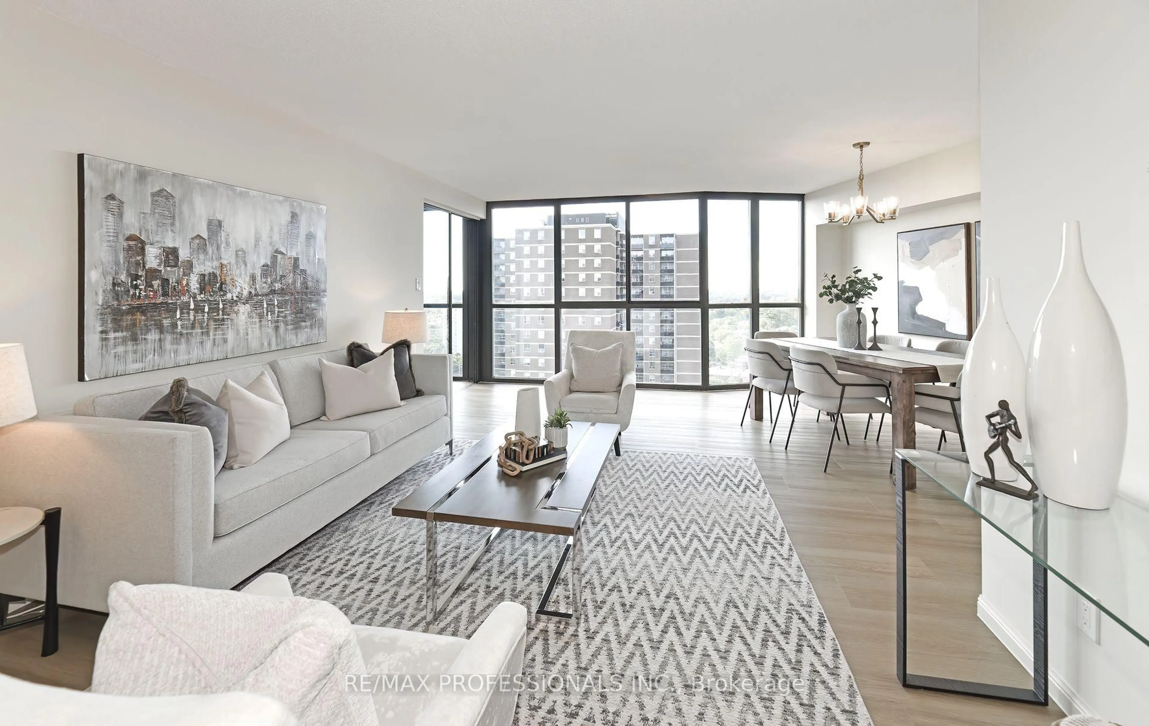 Living room with furniture, unknown for 40 Richview Rd #1605, Toronto Ontario M9A 5C1