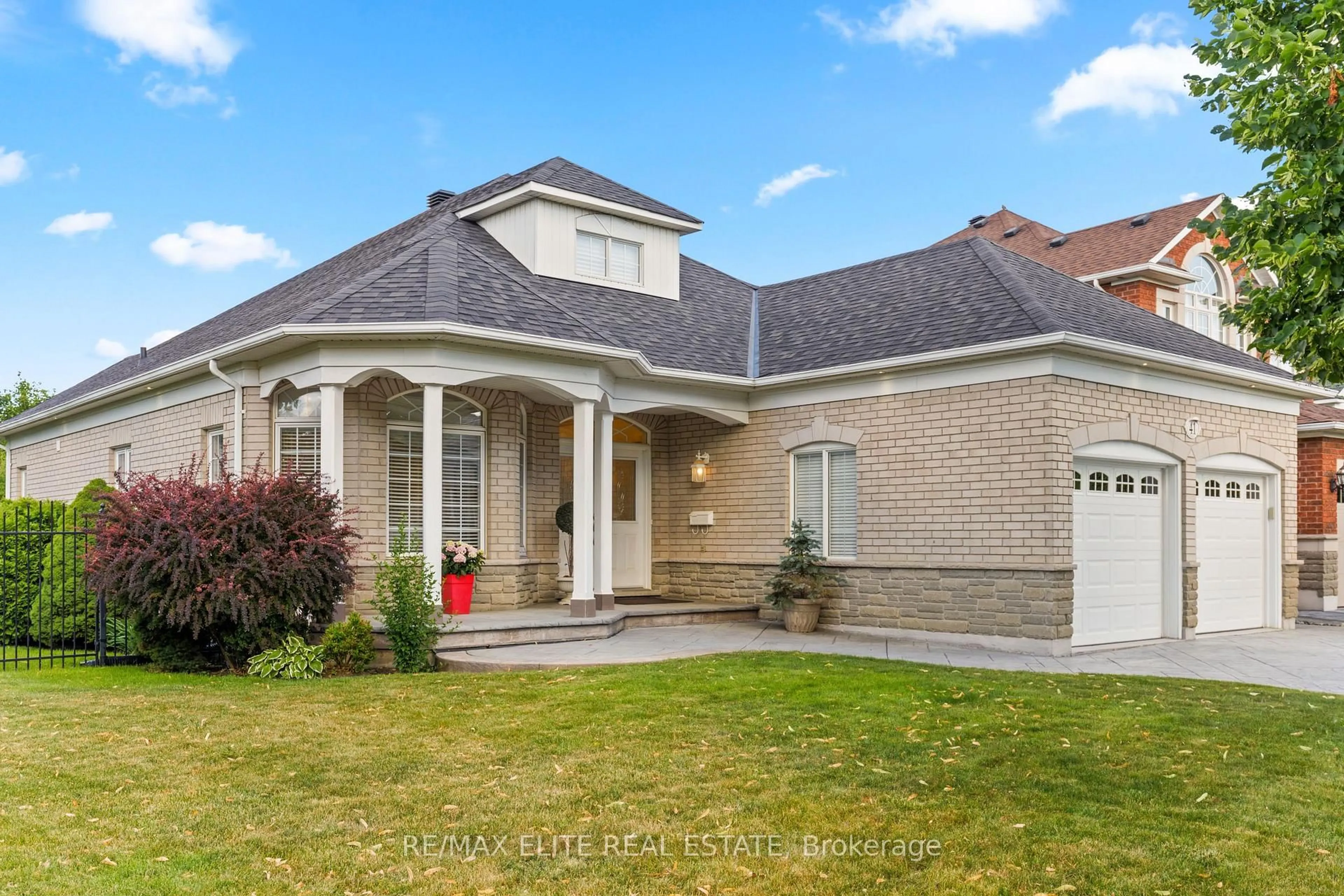 Home with brick exterior material, street for 41 Garden Wood Ave, Caledon Ontario L7C 1A2