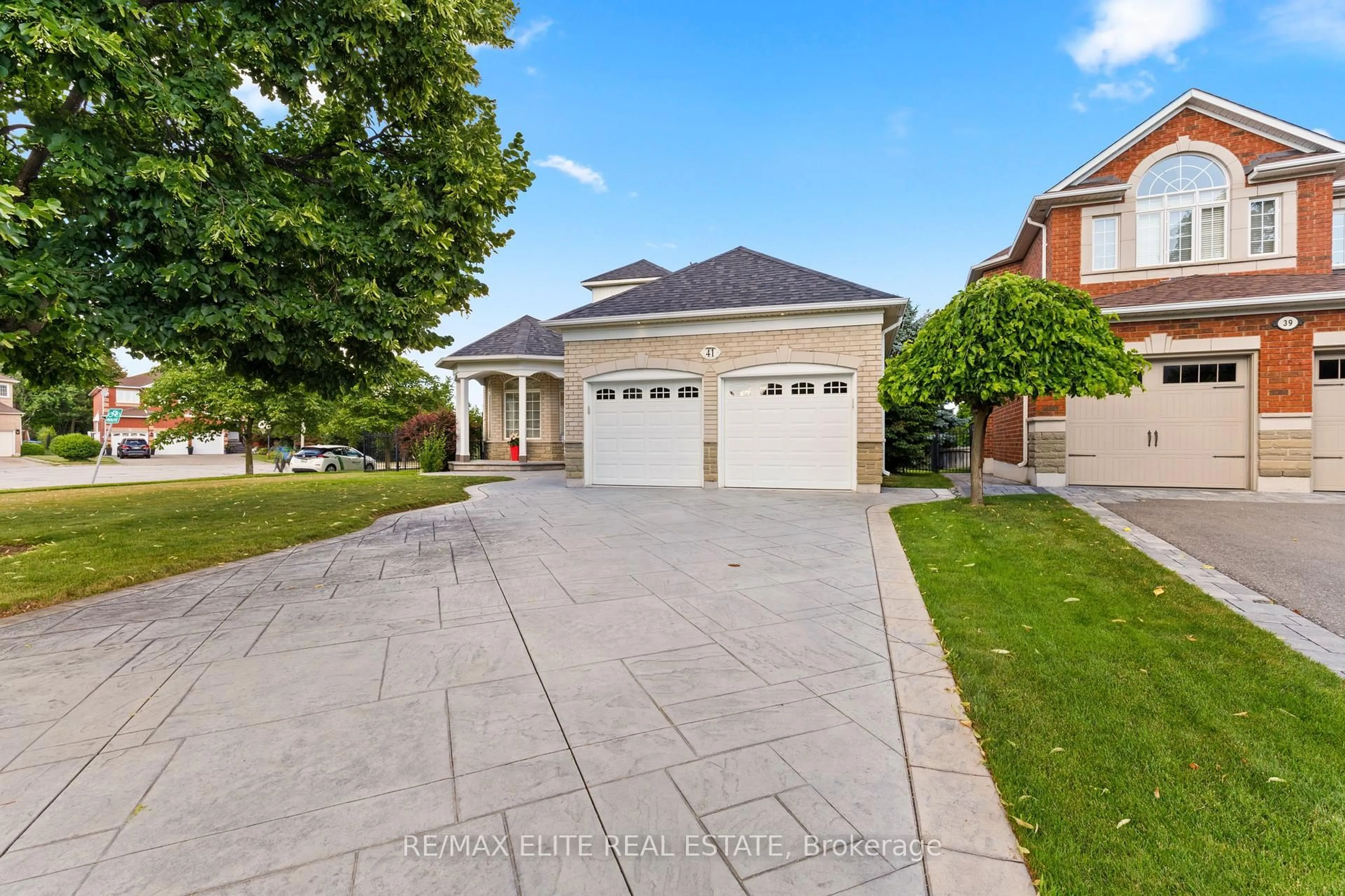 Home with brick exterior material, street for 41 Garden Wood Ave, Caledon Ontario L7C 1A2