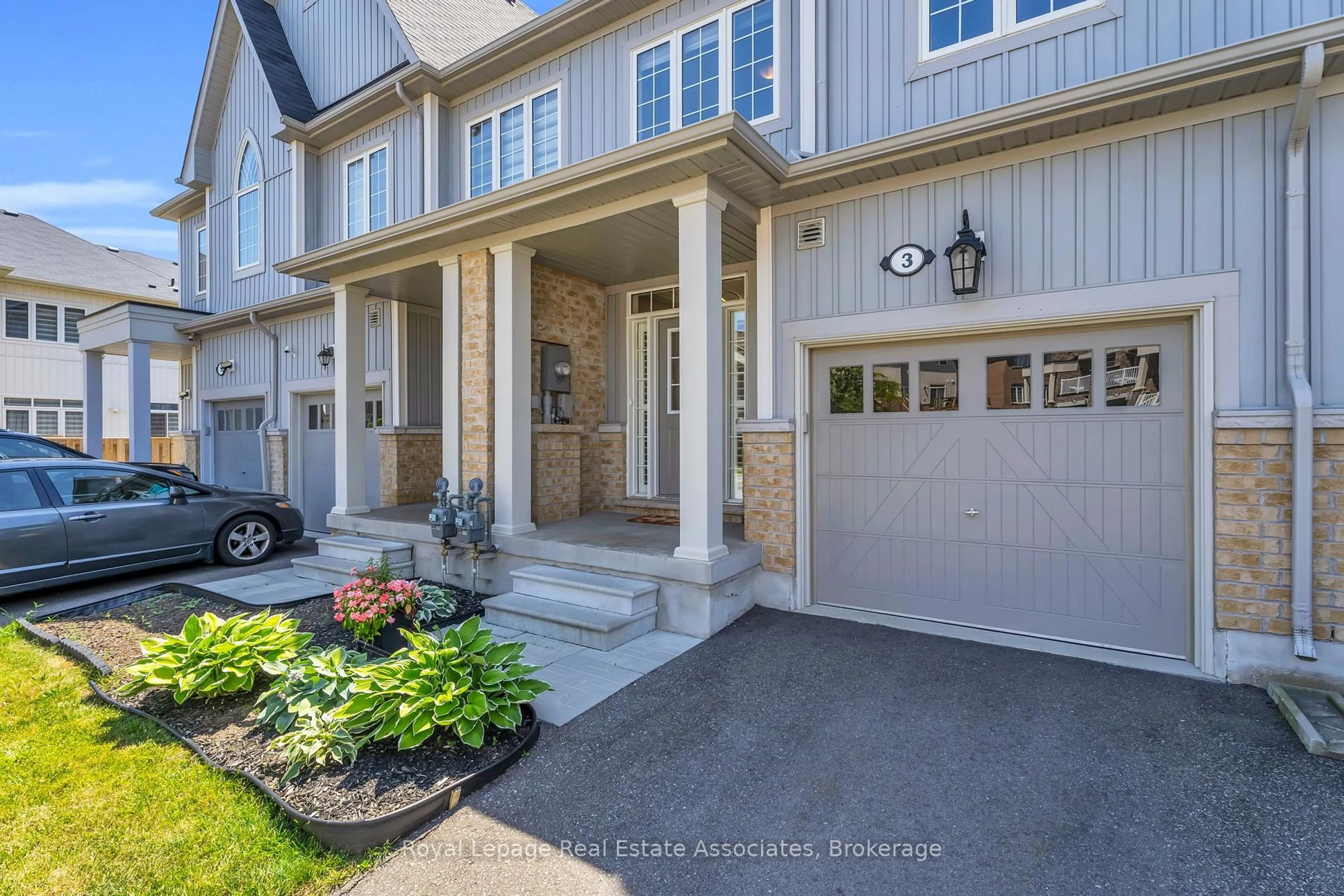 Unknown for 172 Parkinson Cres #3, Orangeville Ontario L9W 6X3
