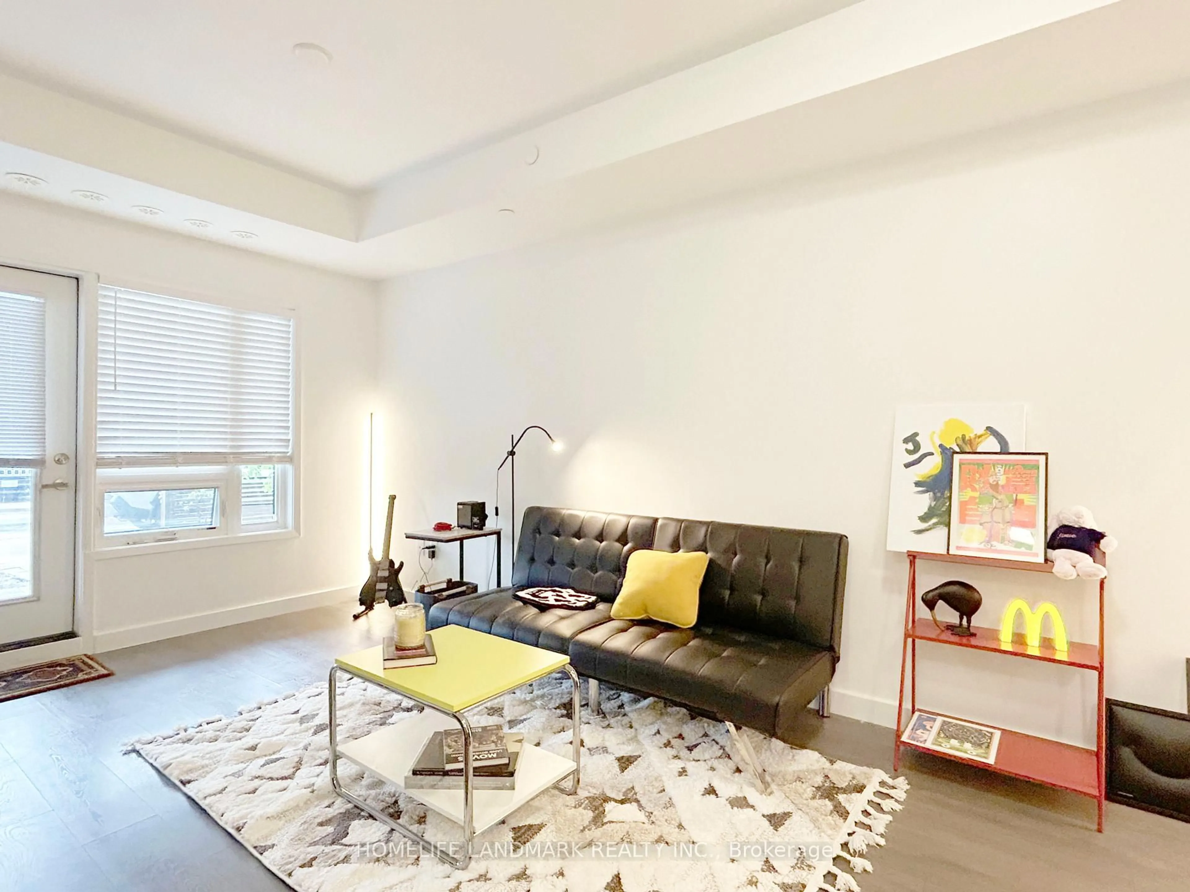 Living room with furniture, unknown for 5005 Harvard Rd #101, Mississauga Ontario L5M 0W5
