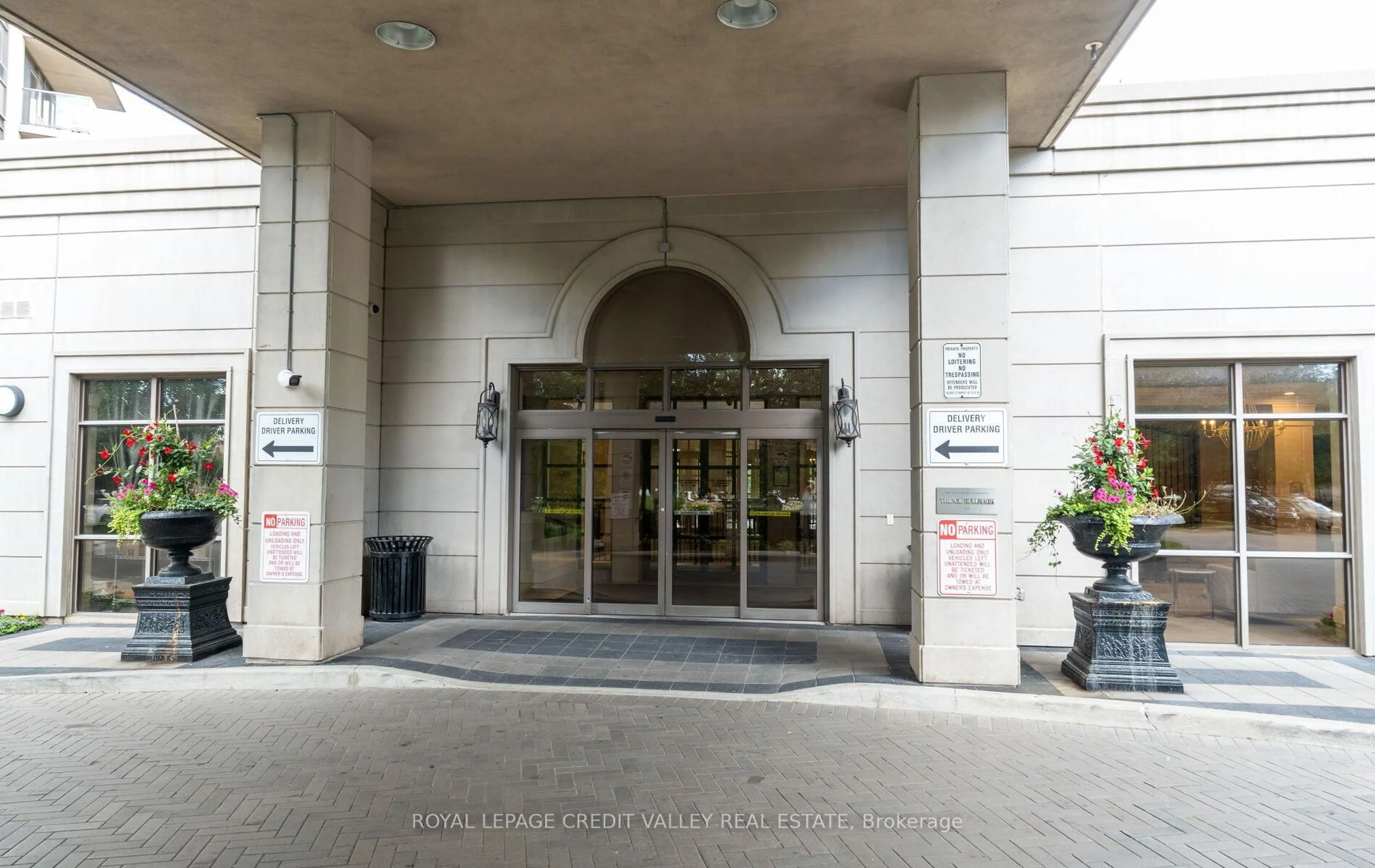Lobby for 700 Humberwood Blvd #2023, Toronto Ontario M9W 7J4