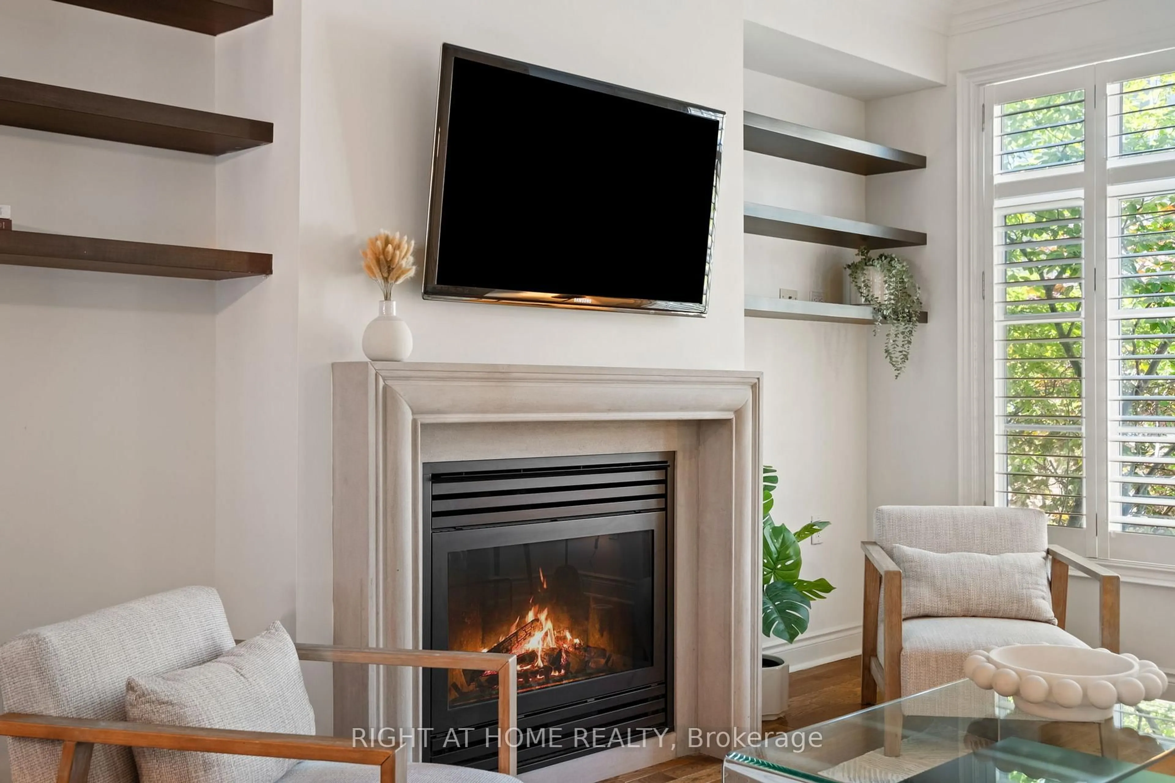 Home theater for 245 Van Dusen Blvd #2, Toronto Ontario M8Z 3J2