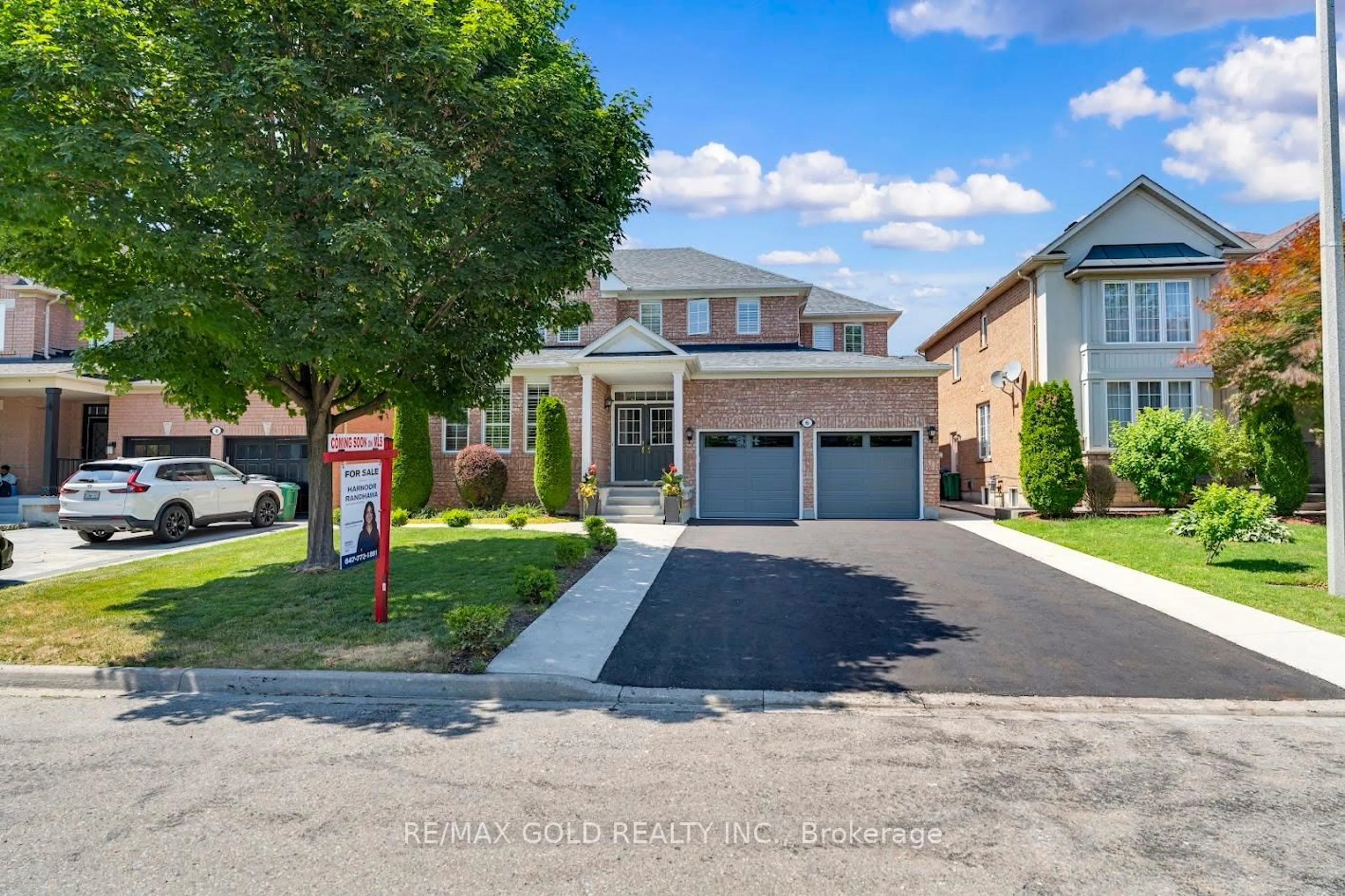 Home with brick exterior material, street for 6 Farad Crt, Brampton Ontario L6P 1S6