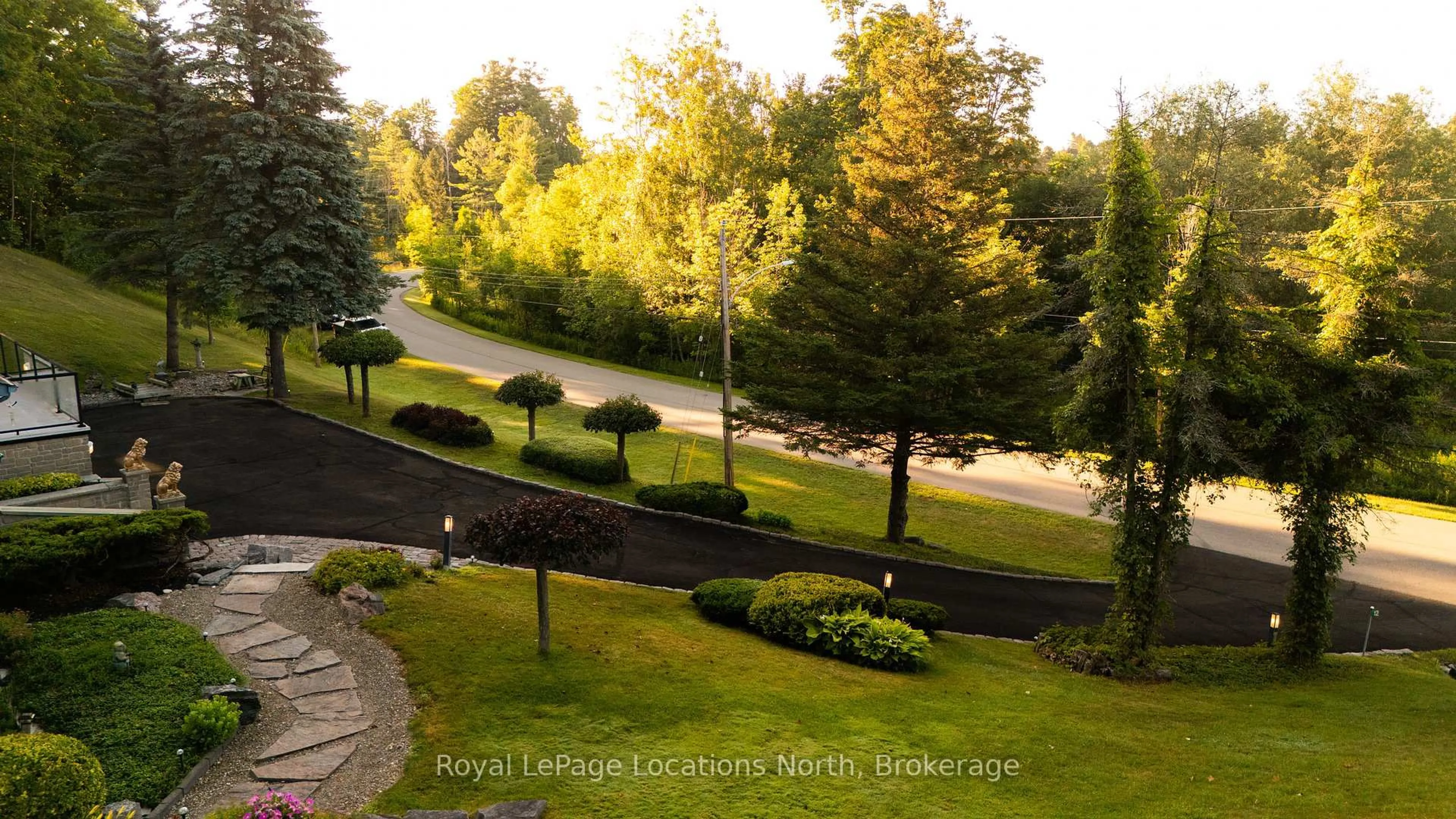 A pic from outside/outdoor area/front of a property/back of a property/a pic from drone, forest/trees view for 12 Matson Dr, Caledon Ontario L7E 0A9