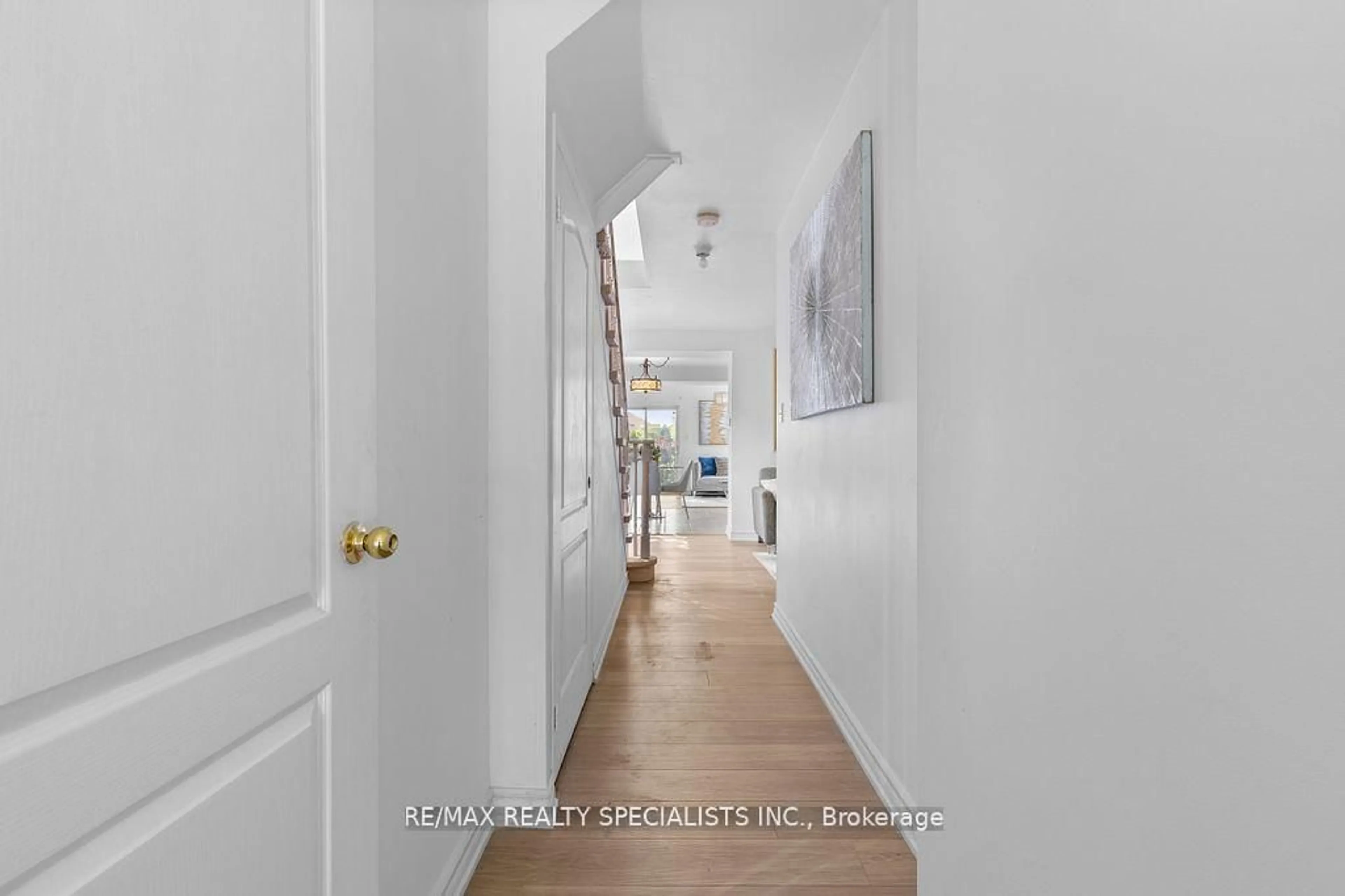 Indoor entryway for 49 Sand Cherry Cres, Brampton Ontario L6R 3B1